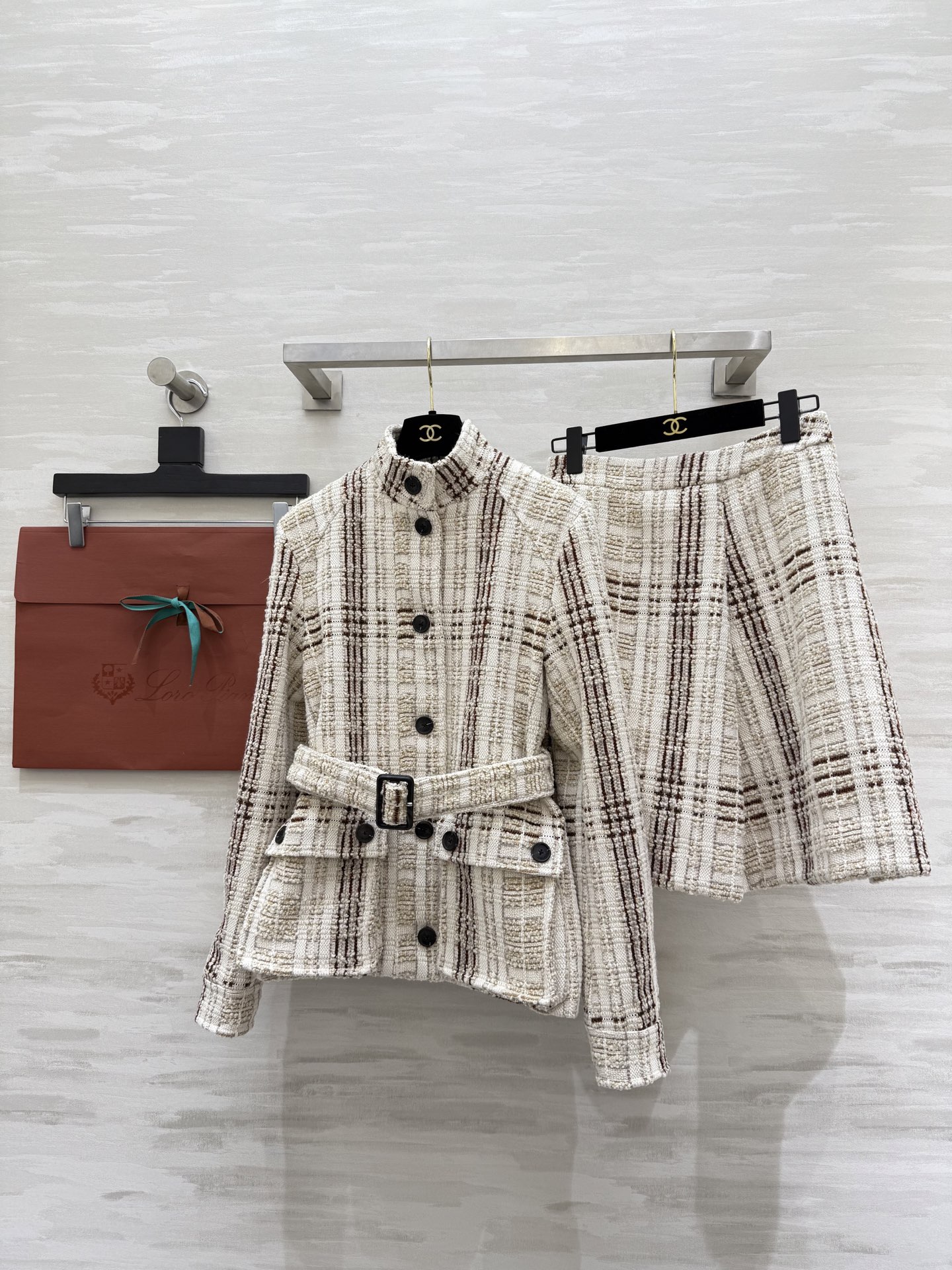 Loro Pian♡假日系列 粗花呢半裙 高品质定制 现货首发size：S/M/L（s码腰围：64，裙长