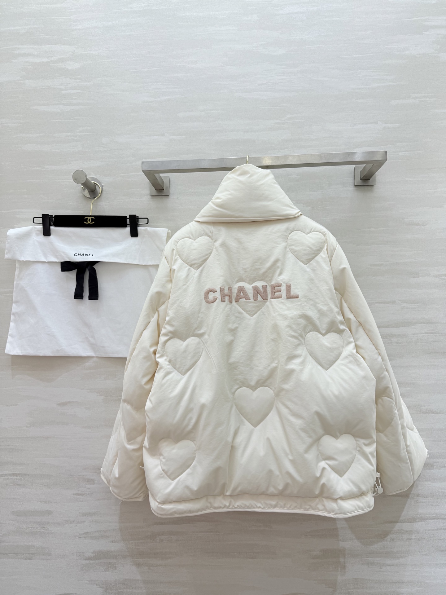 #Chane♡正反两穿 羽绒棉服 经典圆领不挑人 围脖加持温暖加倍！高品质定制 现货首发size：36/