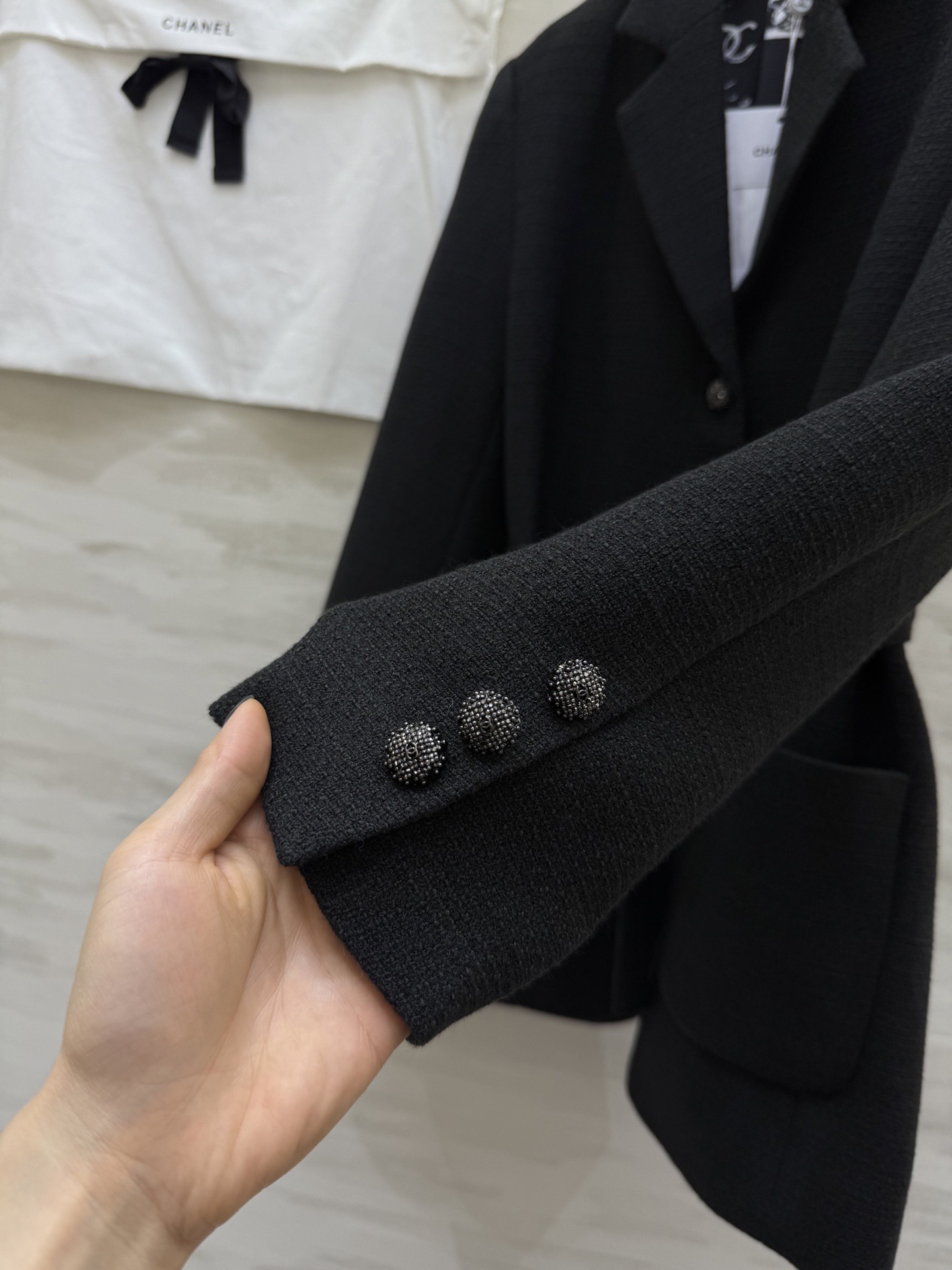 #Chane♡²⁵B黑色羊毛腰带 西装外套 含40%羊毛 手感细腻保暖 秋冬穿超合适！修身版型＋腰带设计