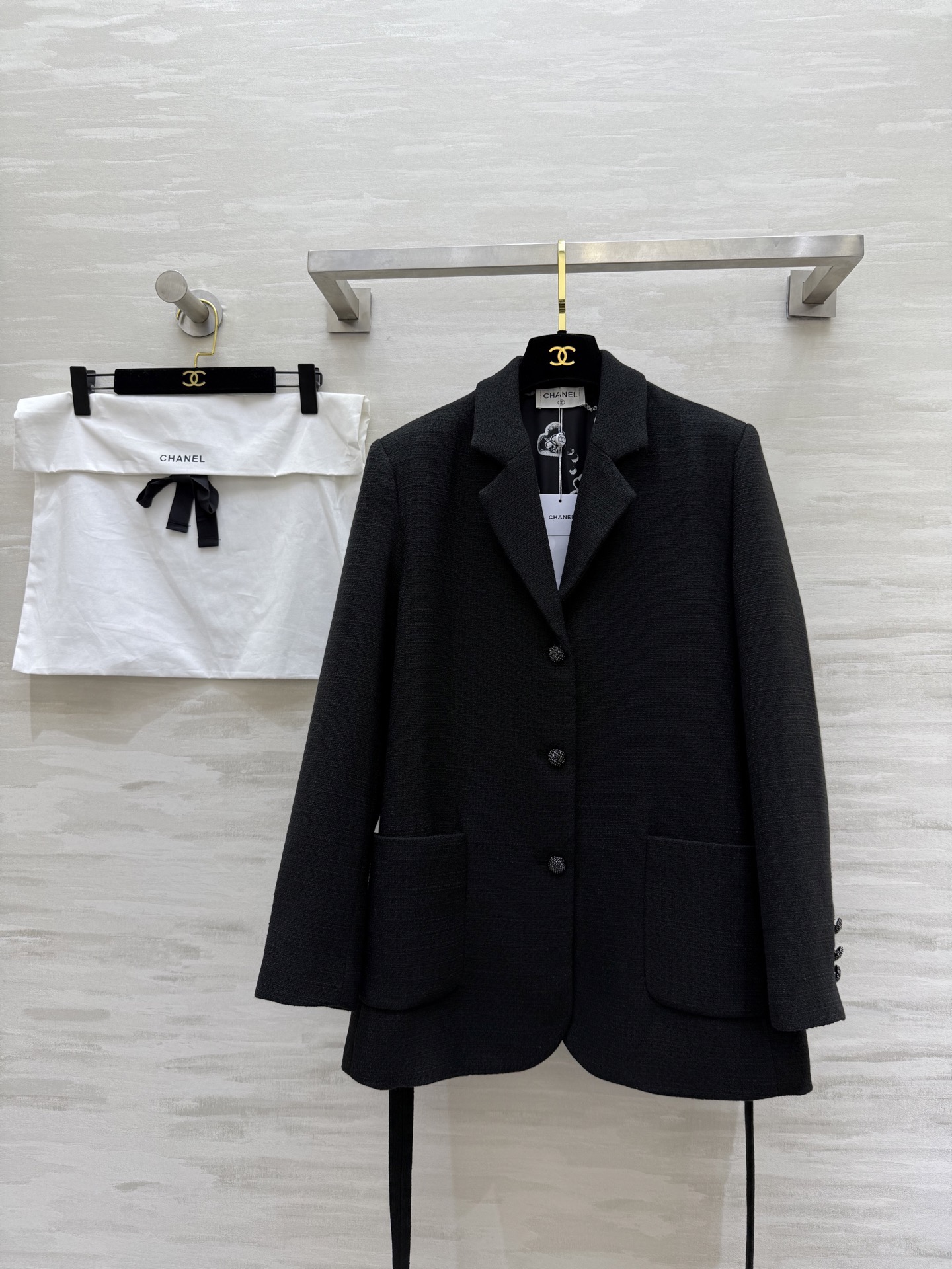 #Chane♡²⁵B黑色羊毛腰带 西装外套 含40%羊毛 手感细腻保暖 秋冬穿超合适！修身版型＋腰带设计