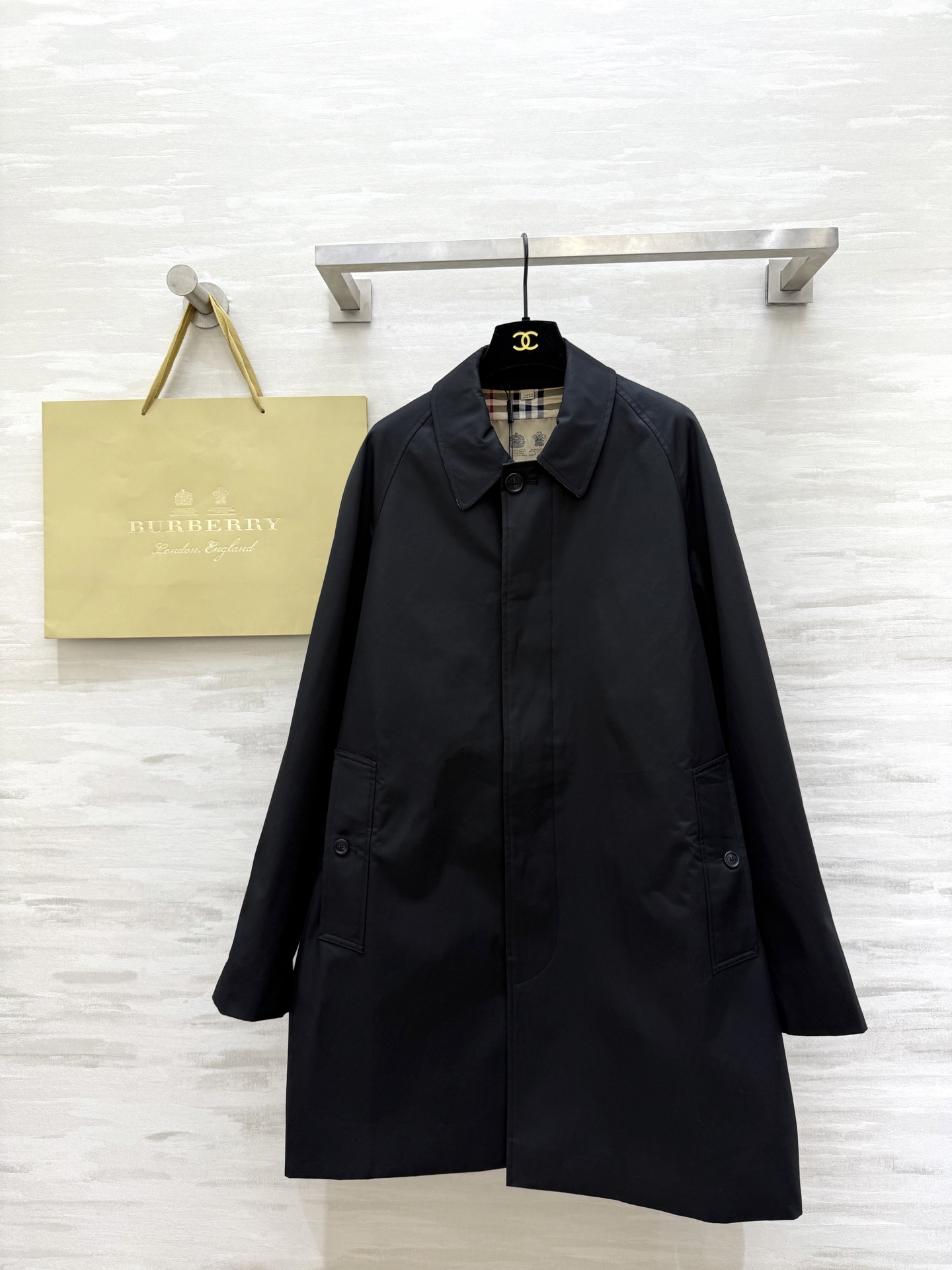 NO:676676,#BurberrMen's Series Camden Windbreaker High-Quality Customized Available Now SizeS/M/L/XL/XXL (M Size Bust 120, Length 90), Burberry - clothing, burberry,19860909#Burberr男士系列 卡姆登风衣 高品质定制 现货首发sizeS/M/L/XL/XXL（M码胸围120,衣长90）,博柏利-服装,burberry,,Women's clothing