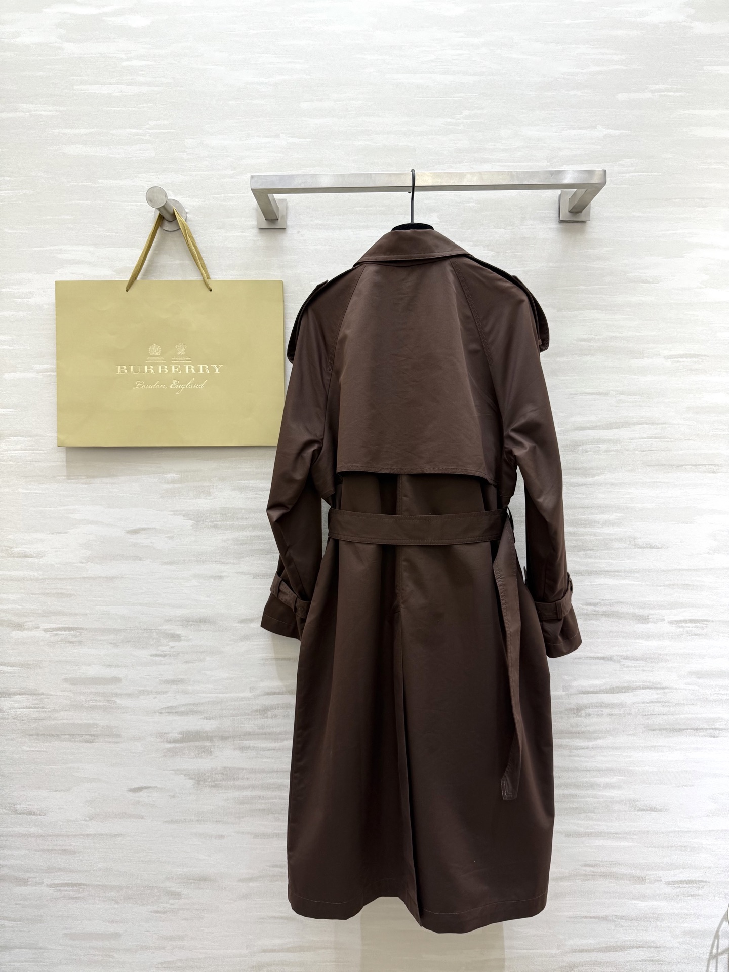 #Burburr♡²⁶早春新款 内里格纹风衣外套 高品质定制 现货首发size：S/M/L（s码胸围：1