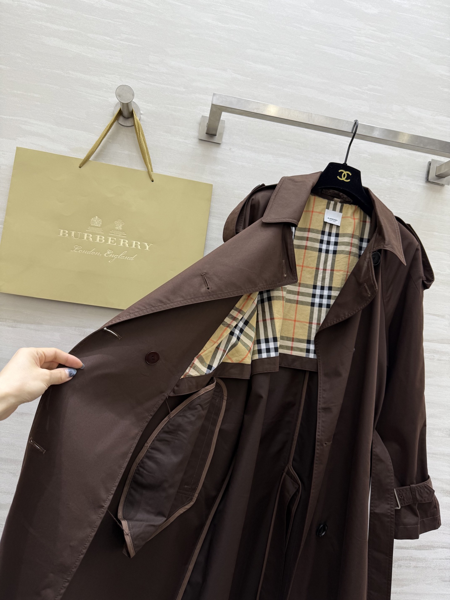 #Burburr♡²⁶早春新款 内里格纹风衣外套 高品质定制 现货首发size：S/M/L（s码胸围：1