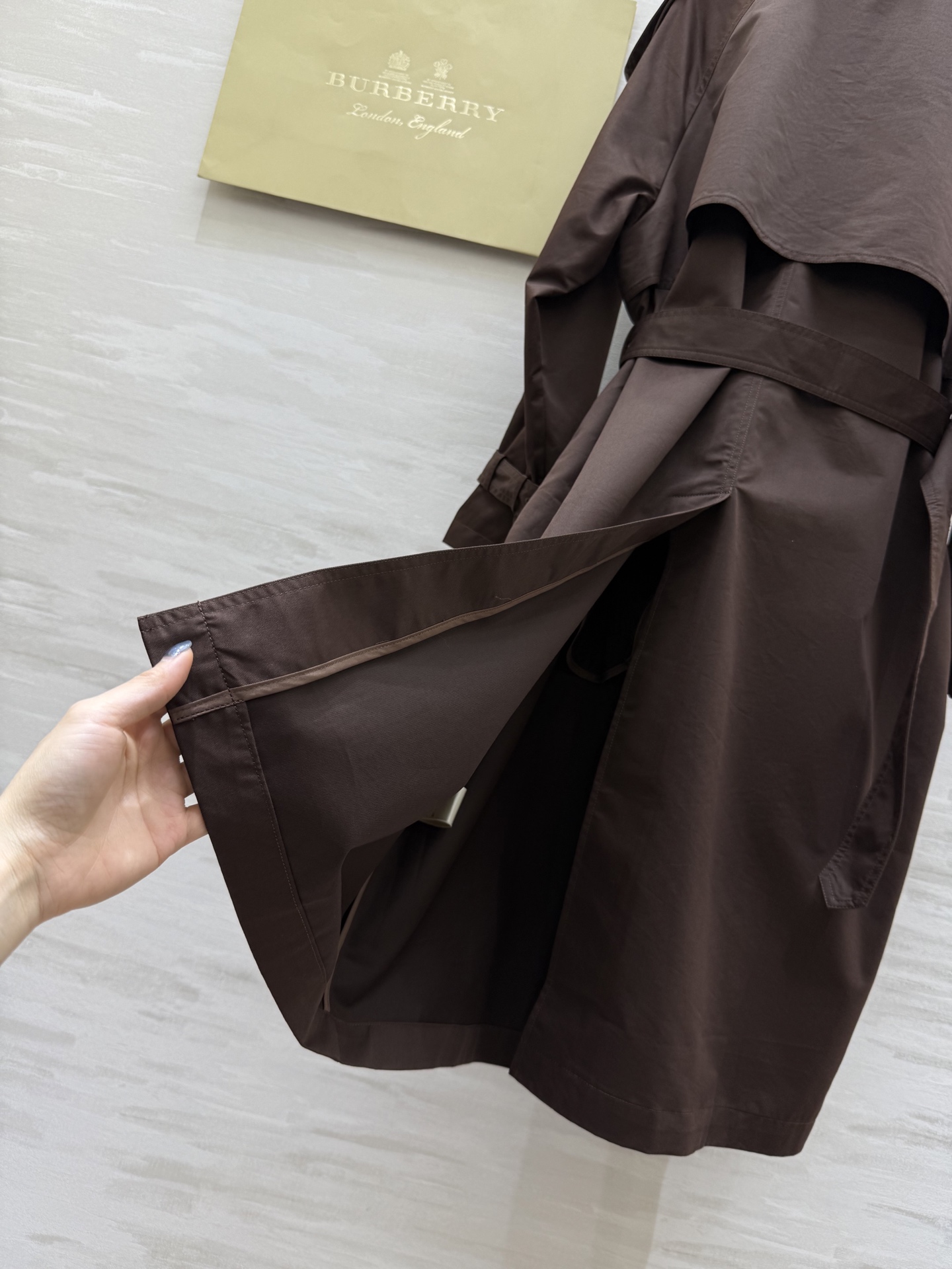 #Burburr♡²⁶早春新款 内里格纹风衣外套 高品质定制 现货首发size：S/M/L（s码胸围：1