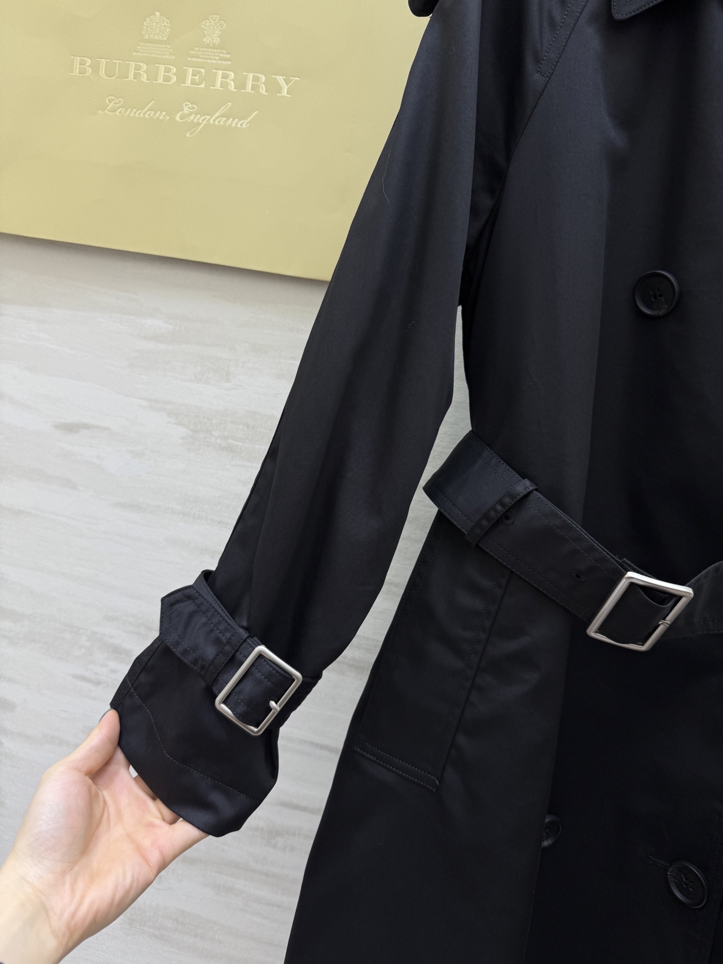 #Burburr♡²⁶早春新款 内里格纹风衣外套 高品质定制 现货首发size：S/M/L（s码胸围：1