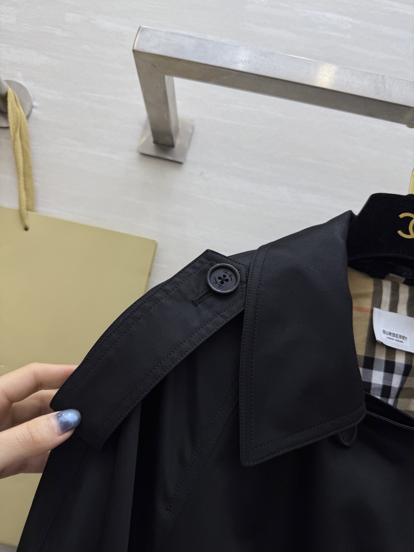 #Burburr♡²⁶早春新款 内里格纹风衣外套 高品质定制 现货首发size：S/M/L（s码胸围：1