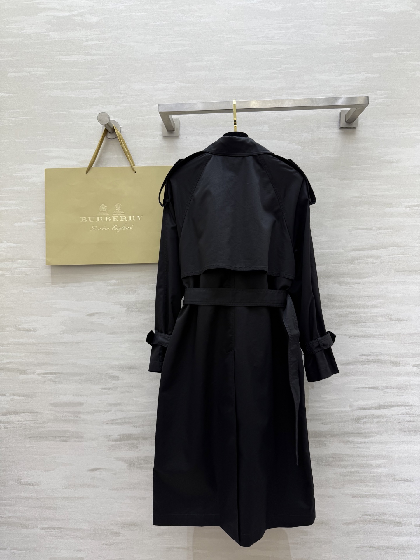 #Burburr♡²⁶早春新款 内里格纹风衣外套 高品质定制 现货首发size：S/M/L（s码胸围：1