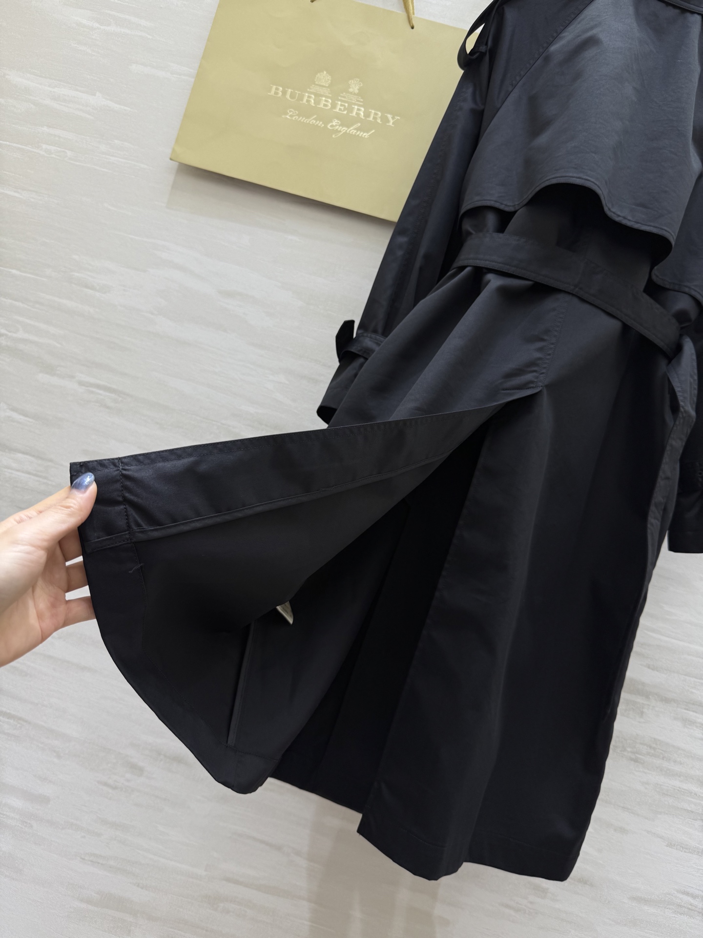 #Burburr♡²⁶早春新款 内里格纹风衣外套 高品质定制 现货首发size：S/M/L（s码胸围：1