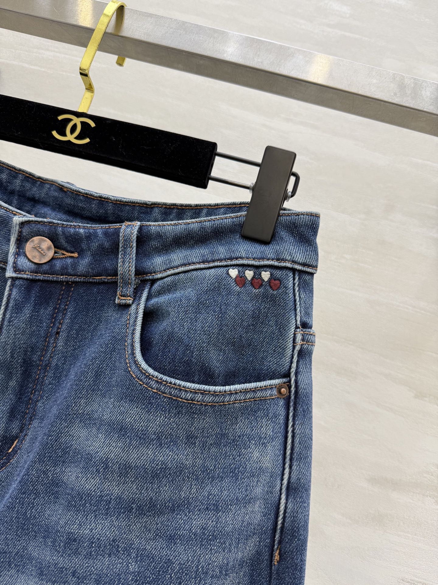 #ami 加绒丹尼牛仔裤 直筒裤型时髦显瘦 内里加绒舒适保暖 高品质定制 现货首发size：26/27/