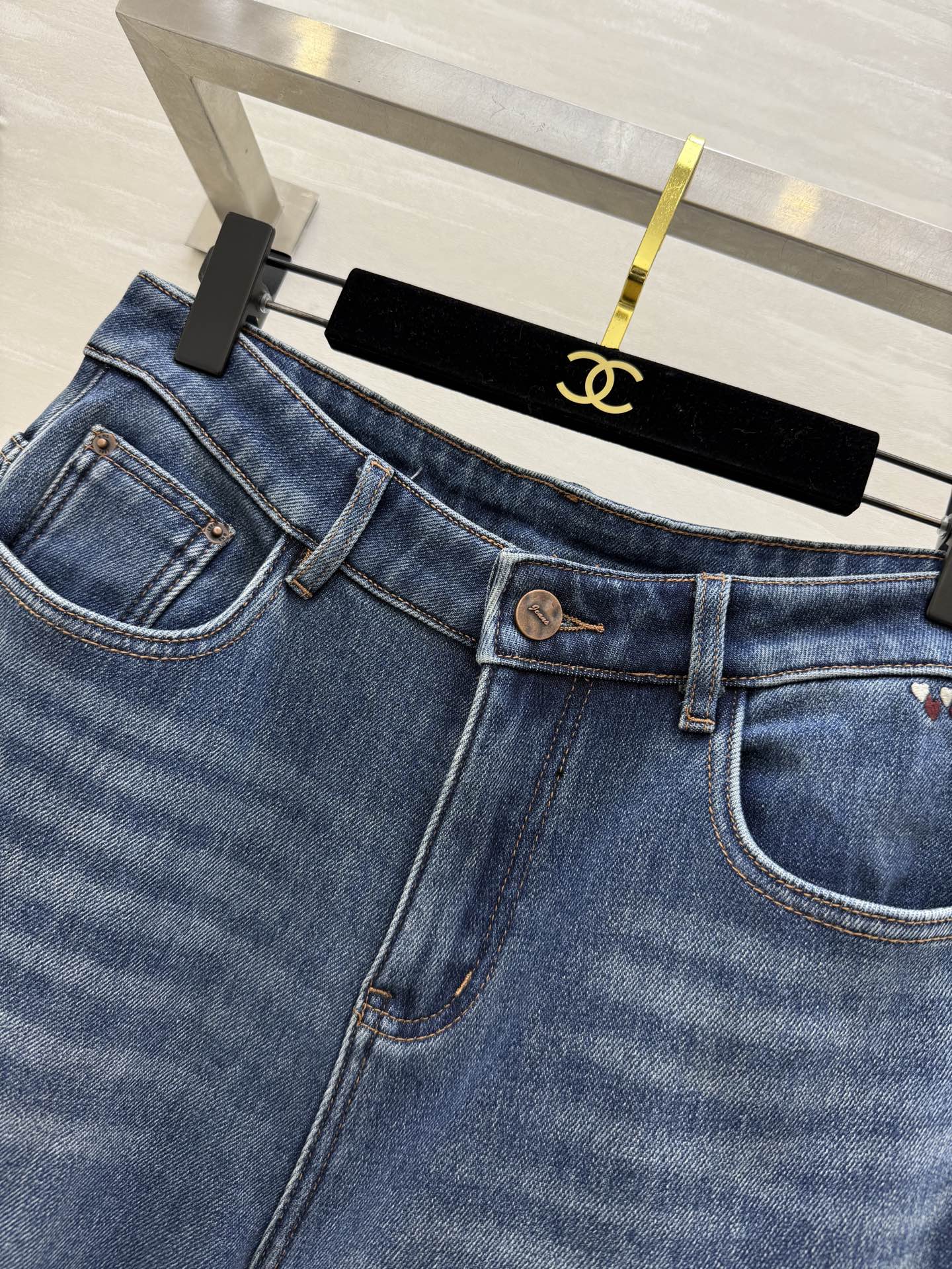 #ami 加绒丹尼牛仔裤 直筒裤型时髦显瘦 内里加绒舒适保暖 高品质定制 现货首发size：26/27/