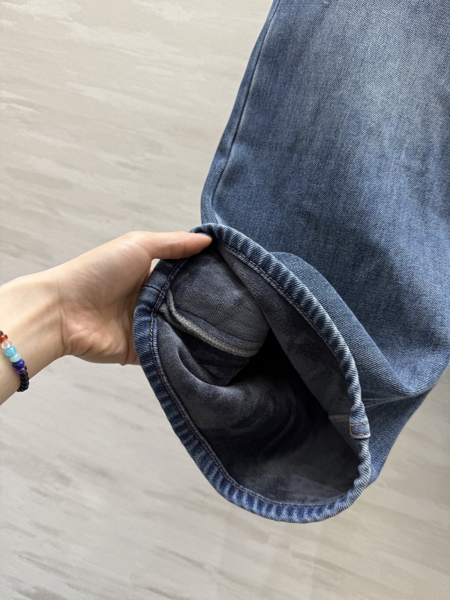 #ami 加绒丹尼牛仔裤 直筒裤型时髦显瘦 内里加绒舒适保暖 高品质定制 现货首发size：26/27/