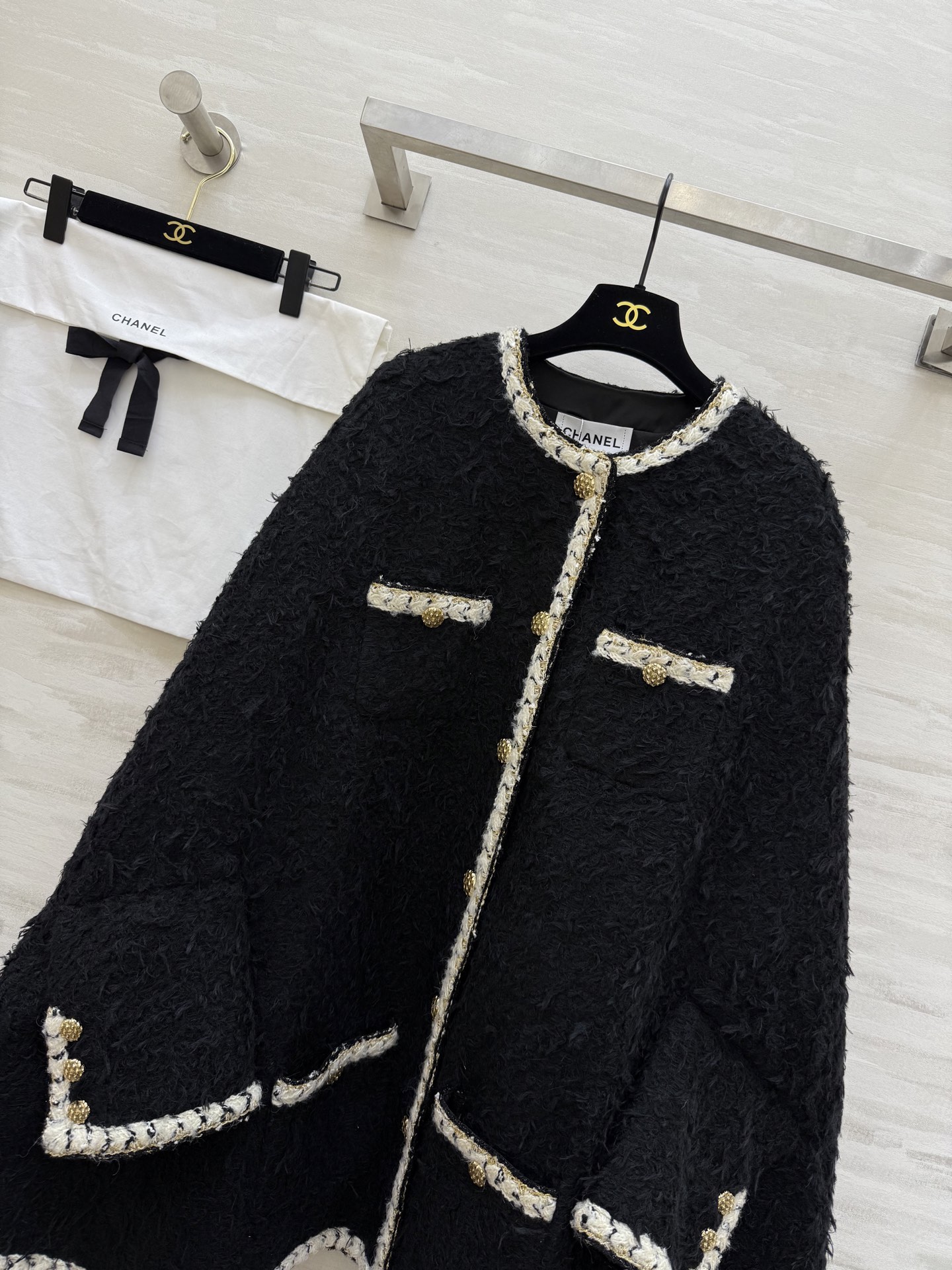 #Chane♡²⁵k最美斗篷 千金感 重工长毛小香风面料 高品质定制 现货首发size：S/M/L（s码