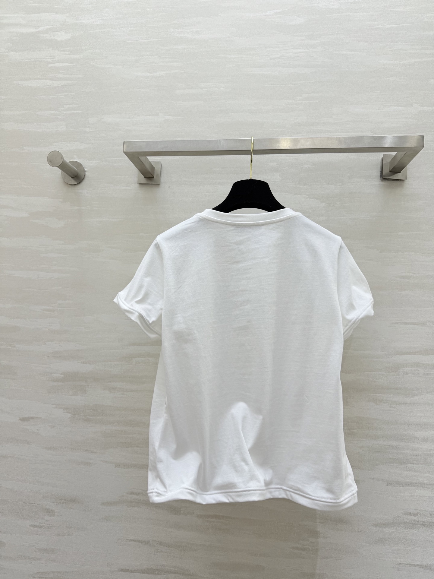 #Prad♡²⁶假日系列 筋骨感短袖T恤 高品质定制 现货首发size：S/M/L（）