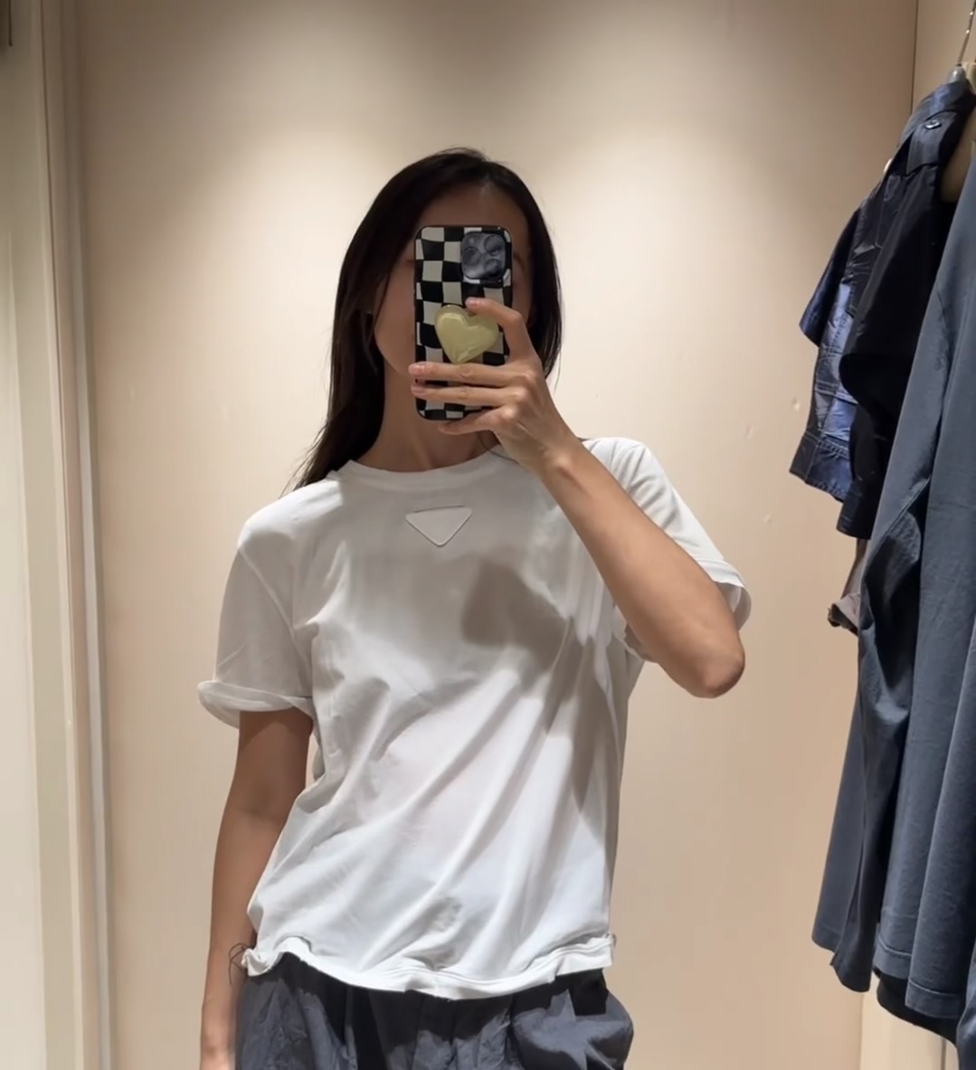 NO:683265,,,19860909,,,Women's clothing