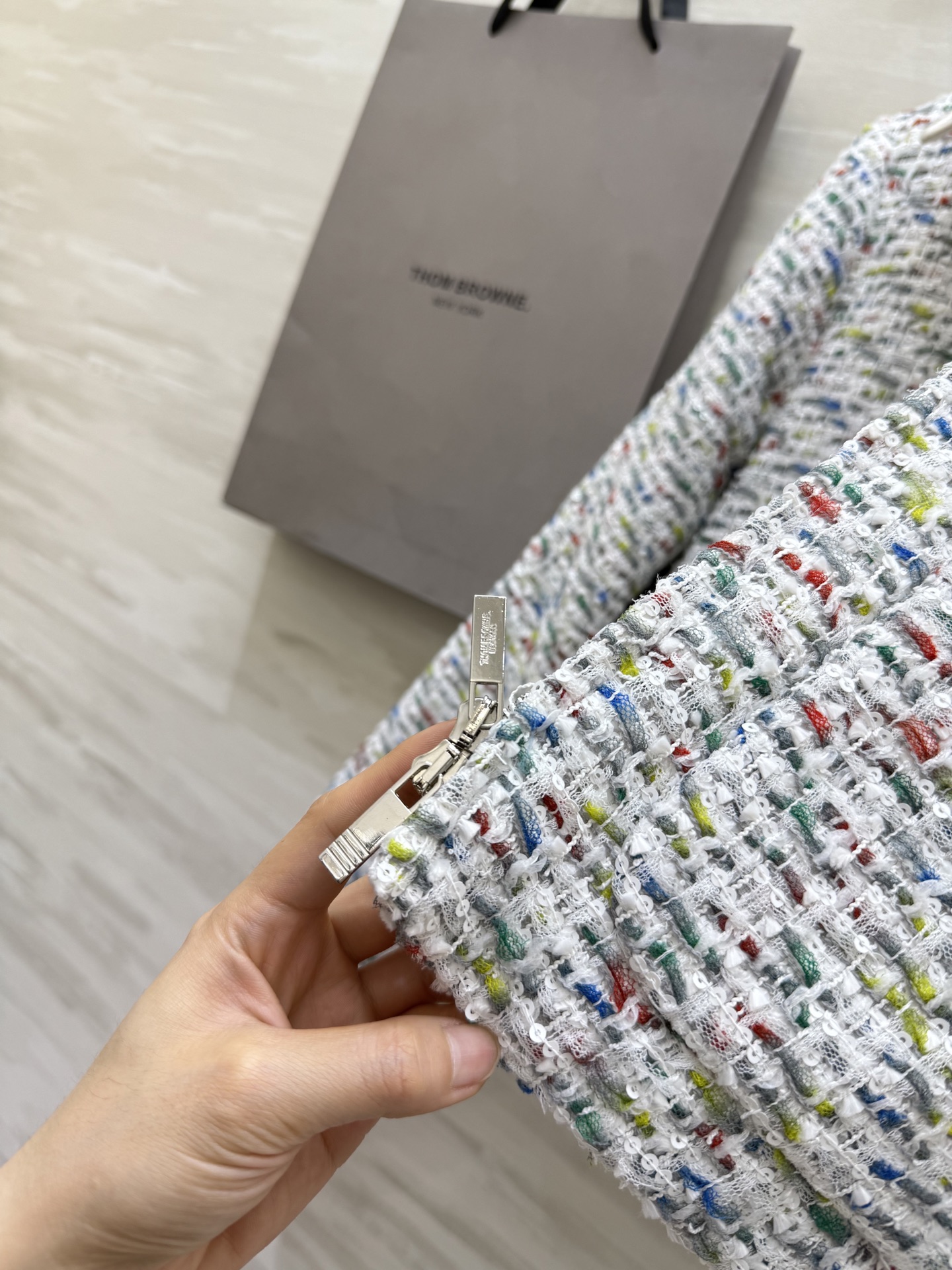 #Thom Brown♡粗花呢鹅绒服 经典小香风设计 白色翻领 彩色粗花呢 低调又精致 内里填充白鹅绒柔