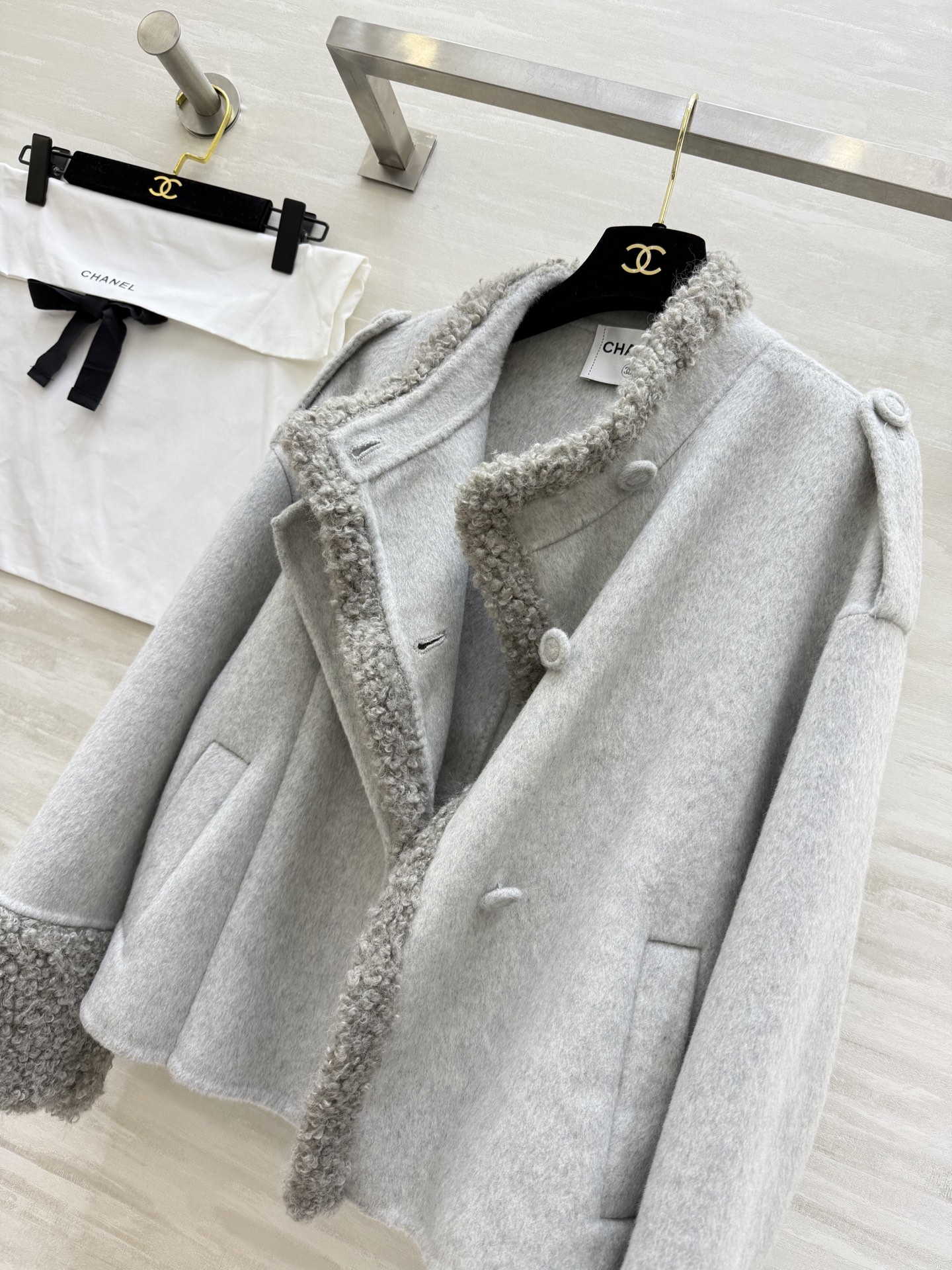 #Chane♡羊羔毛双面羊毛呢外套 高品质定制 现货首发size：S/M/L（s码肩宽：56，胸围：12