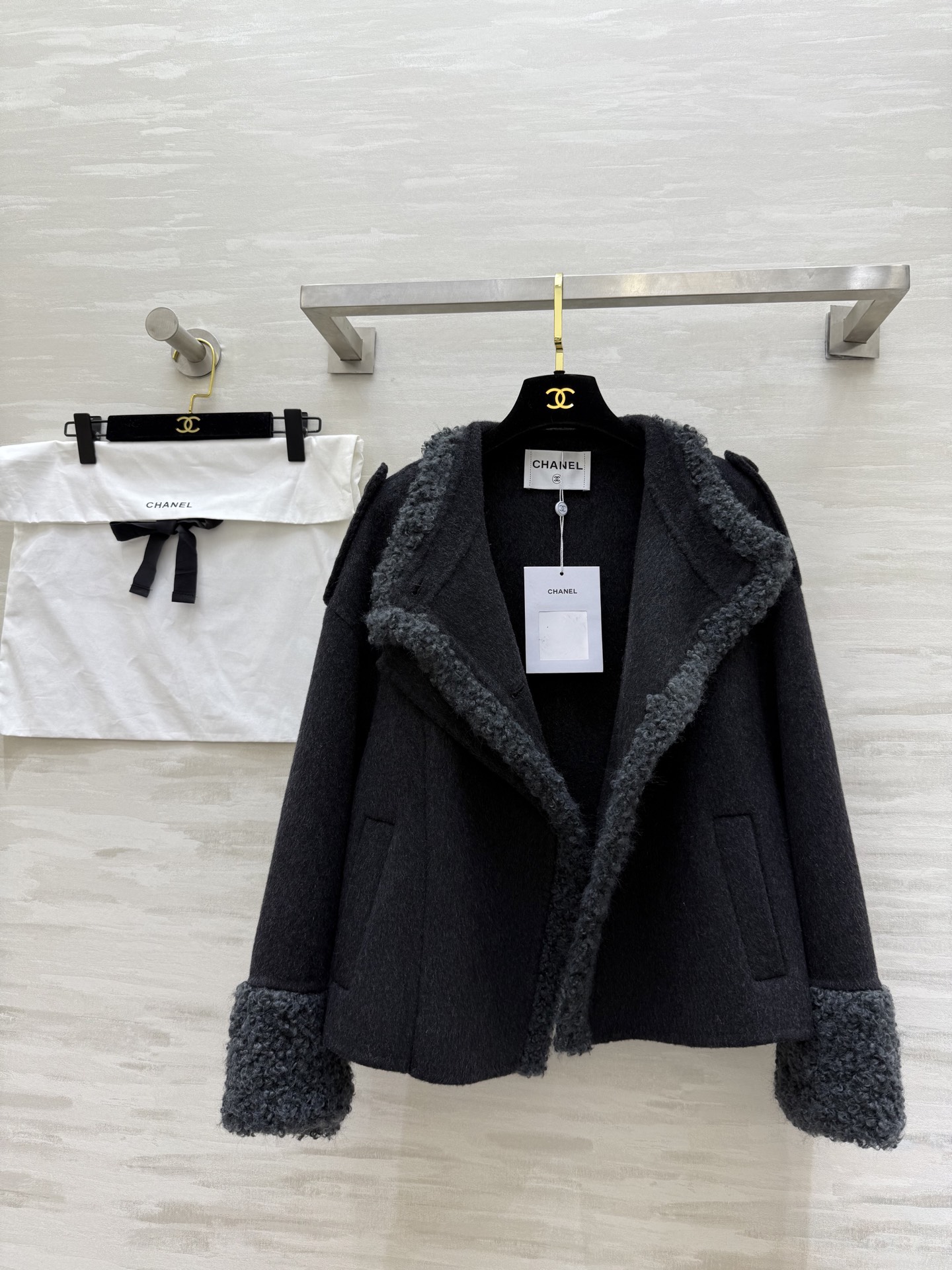 #Chane♡羊羔毛双面羊毛呢外套 高品质定制 现货首发size：S/M/L（s码肩宽：56，胸围：12