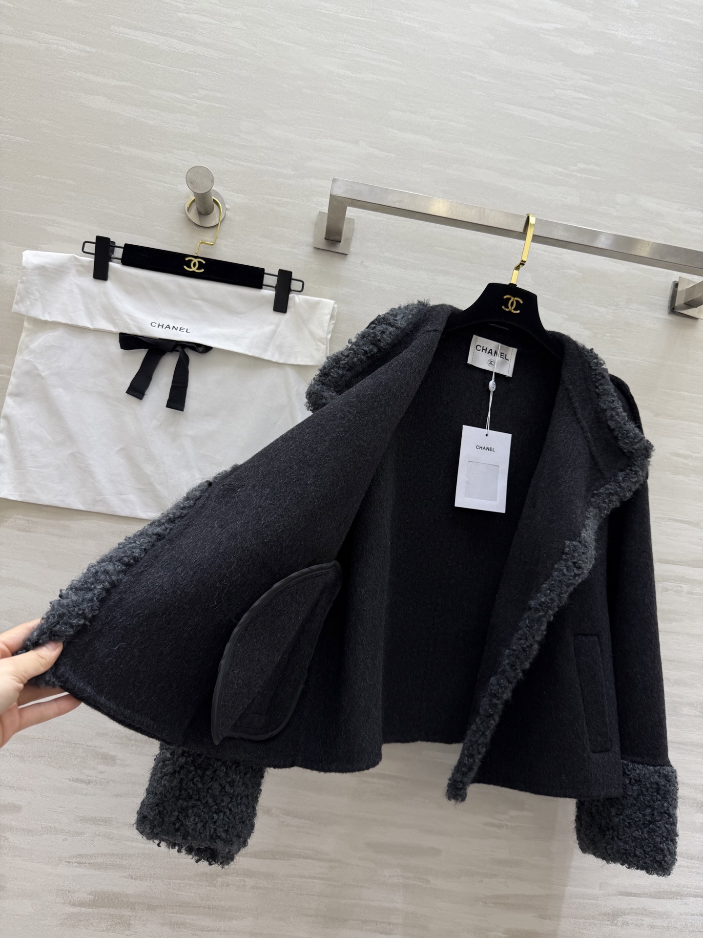 #Chane♡羊羔毛双面羊毛呢外套 高品质定制 现货首发size：S/M/L（s码肩宽：56，胸围：12