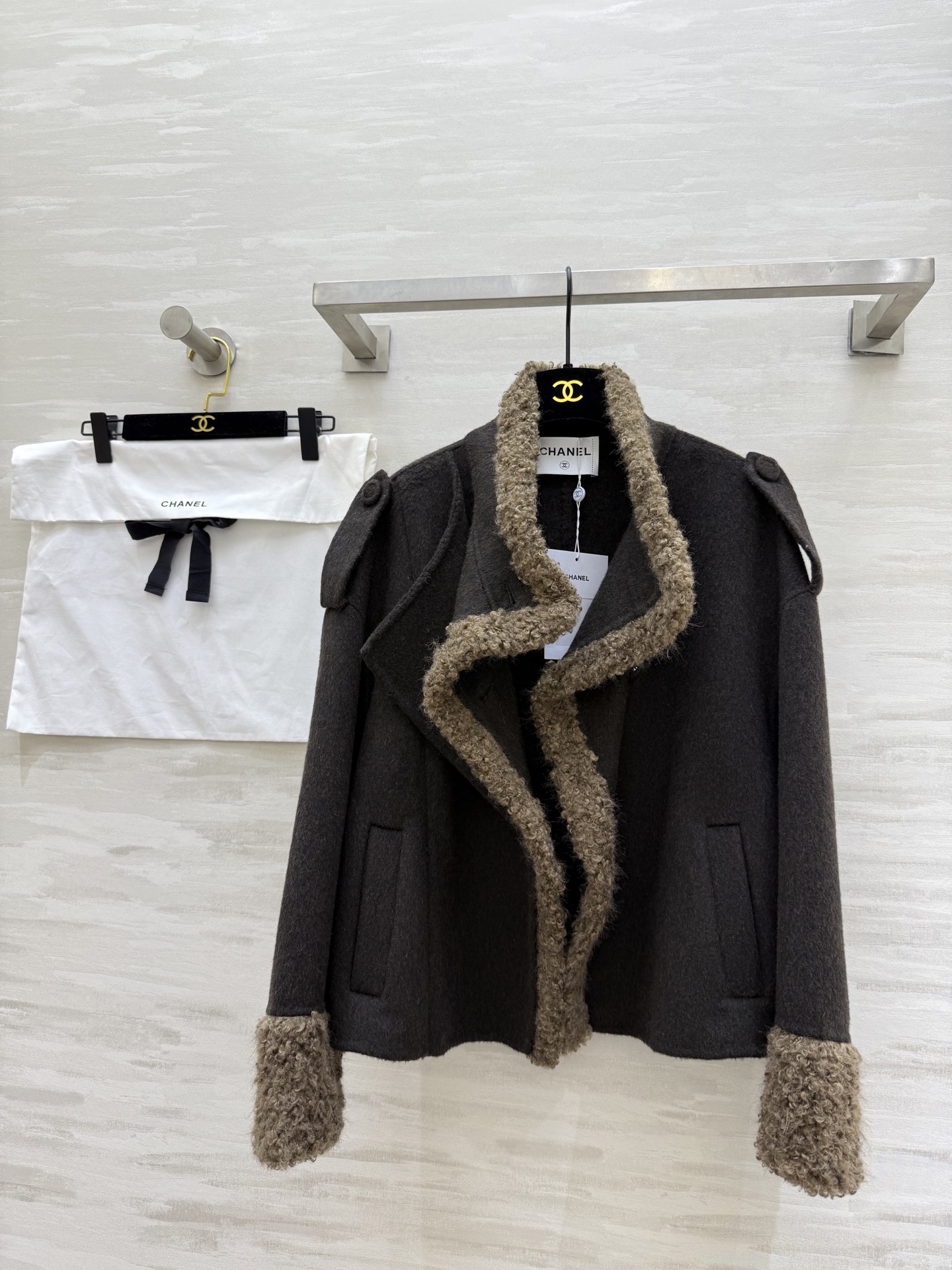 #Chane♡羊羔毛双面羊毛呢外套 高品质定制 现货首发size：S/M/L（s码肩宽：56，胸围：12