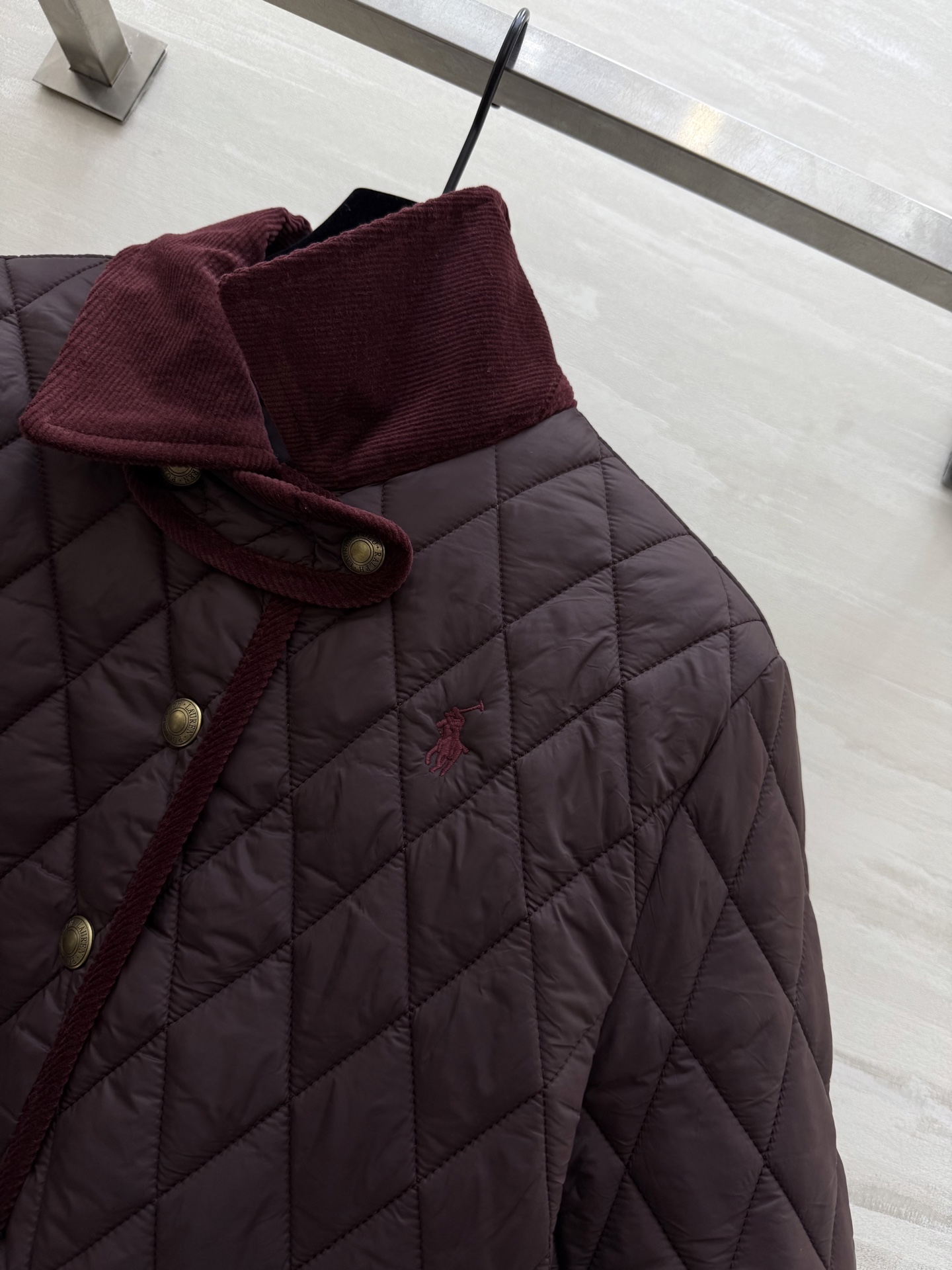 #拉夫劳伦紫标系列 菱格绗缝棉服外套 经典荾格纹＋绒面翻领 复古精致 金属纽扣点缀 细节满分！高品质 现