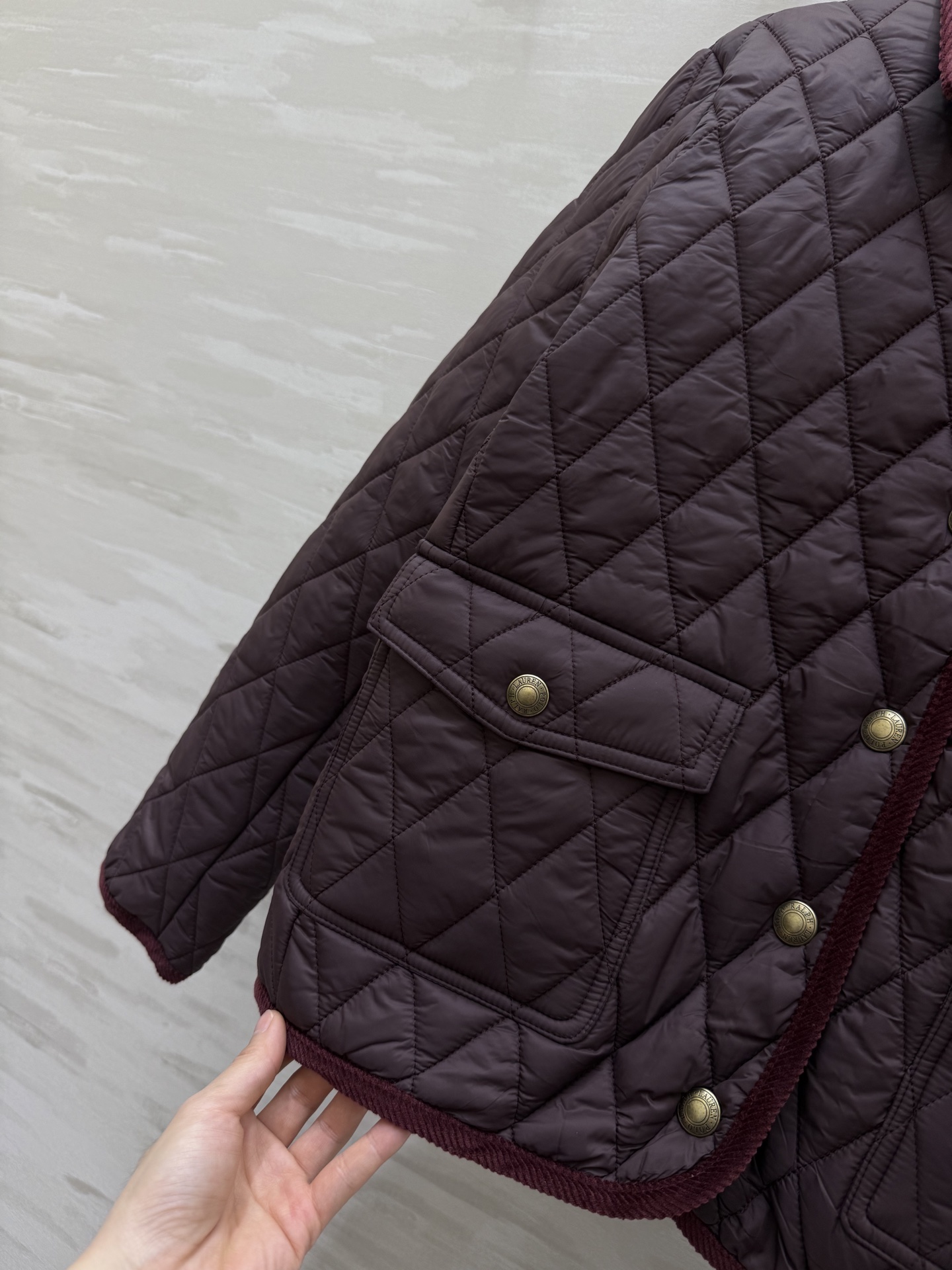 #拉夫劳伦紫标系列 菱格绗缝棉服外套 经典荾格纹＋绒面翻领 复古精致 金属纽扣点缀 细节满分！高品质 现