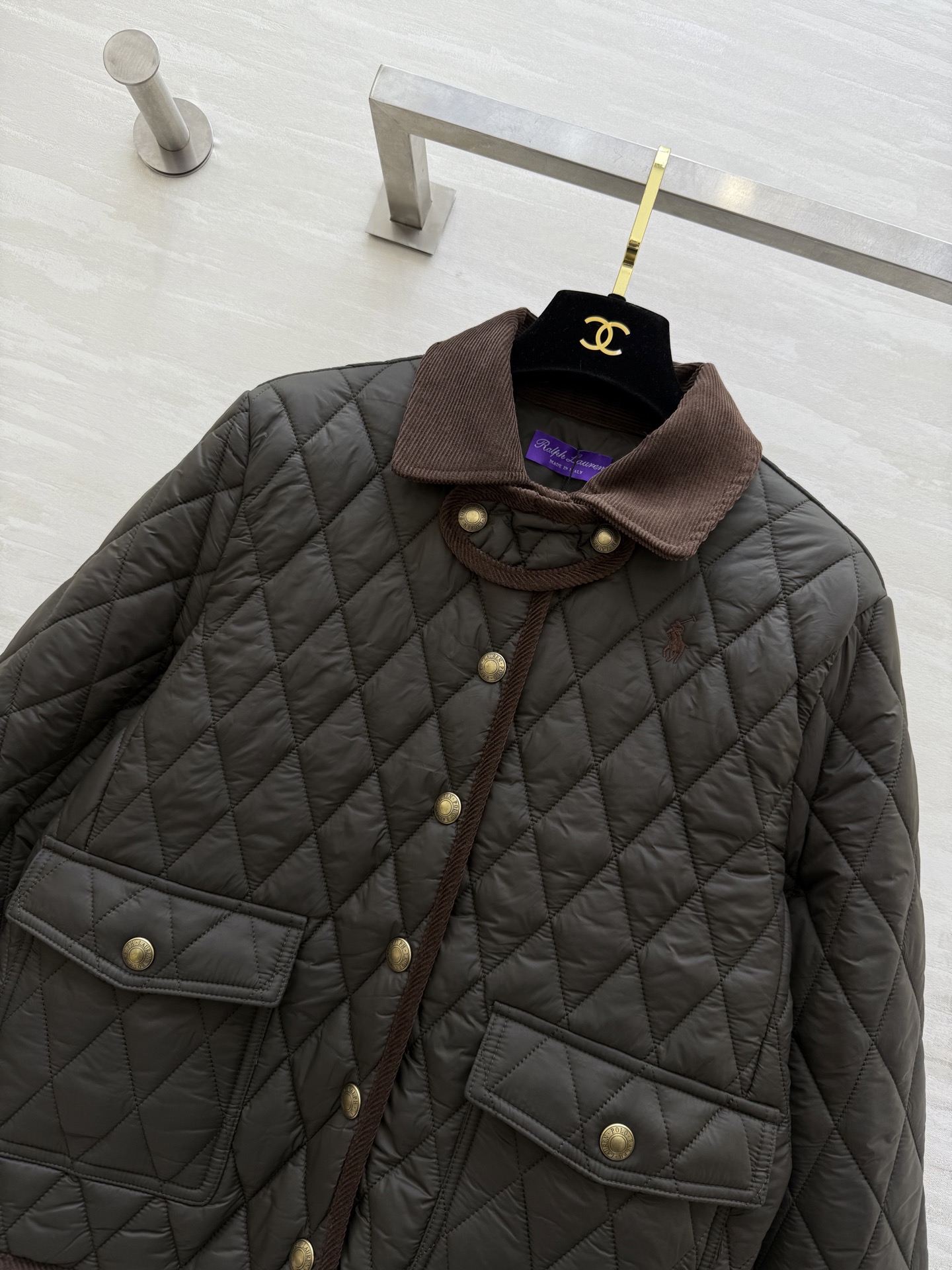 #拉夫劳伦紫标系列 菱格绗缝棉服外套 经典荾格纹＋绒面翻领 复古精致 金属纽扣点缀 细节满分！高品质 现