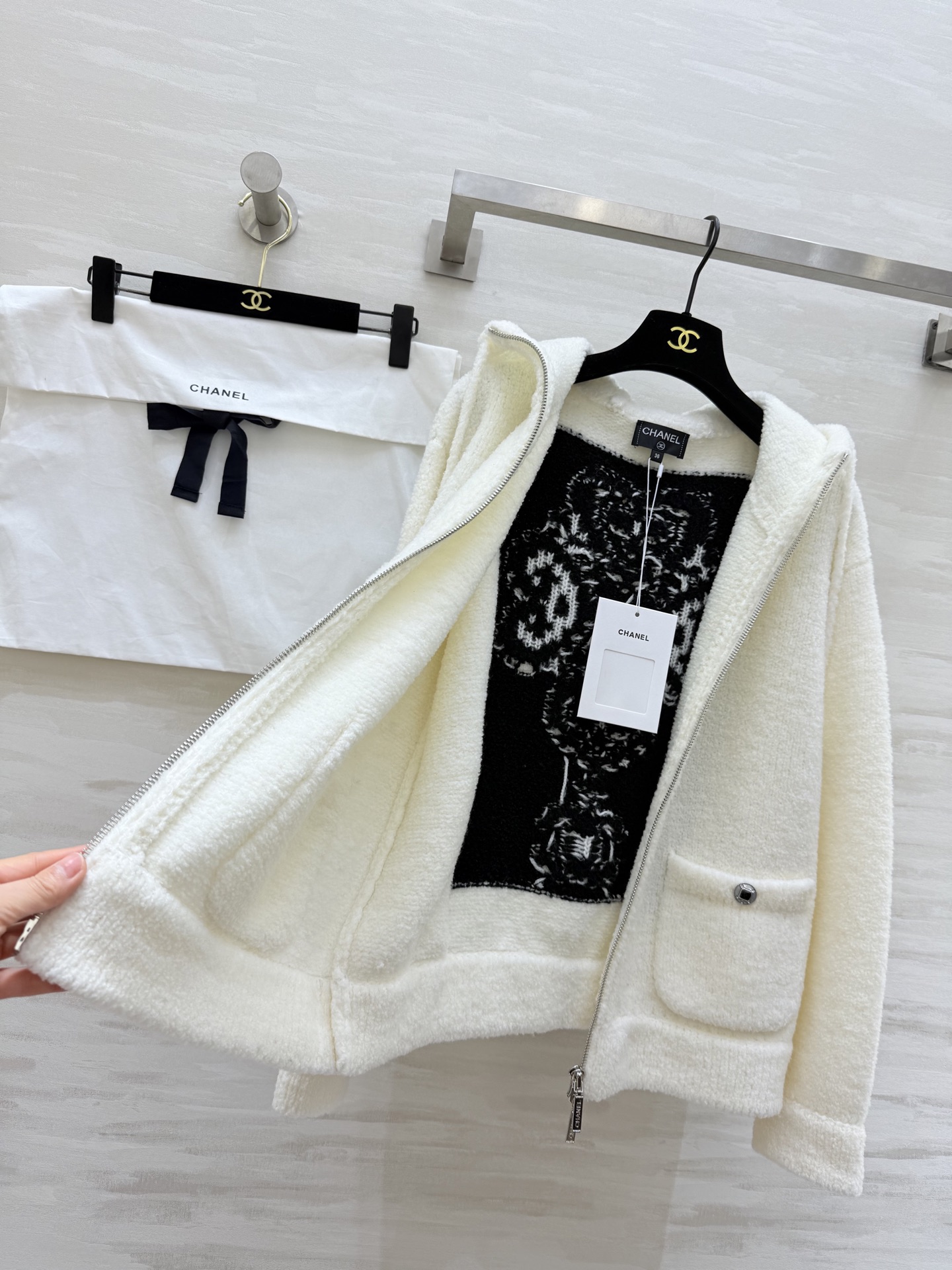 #Chane♡²⁵N 滑雪系列 连帽绒感针织外套 原版开发 高品质定制 现货首发size：36/38/4