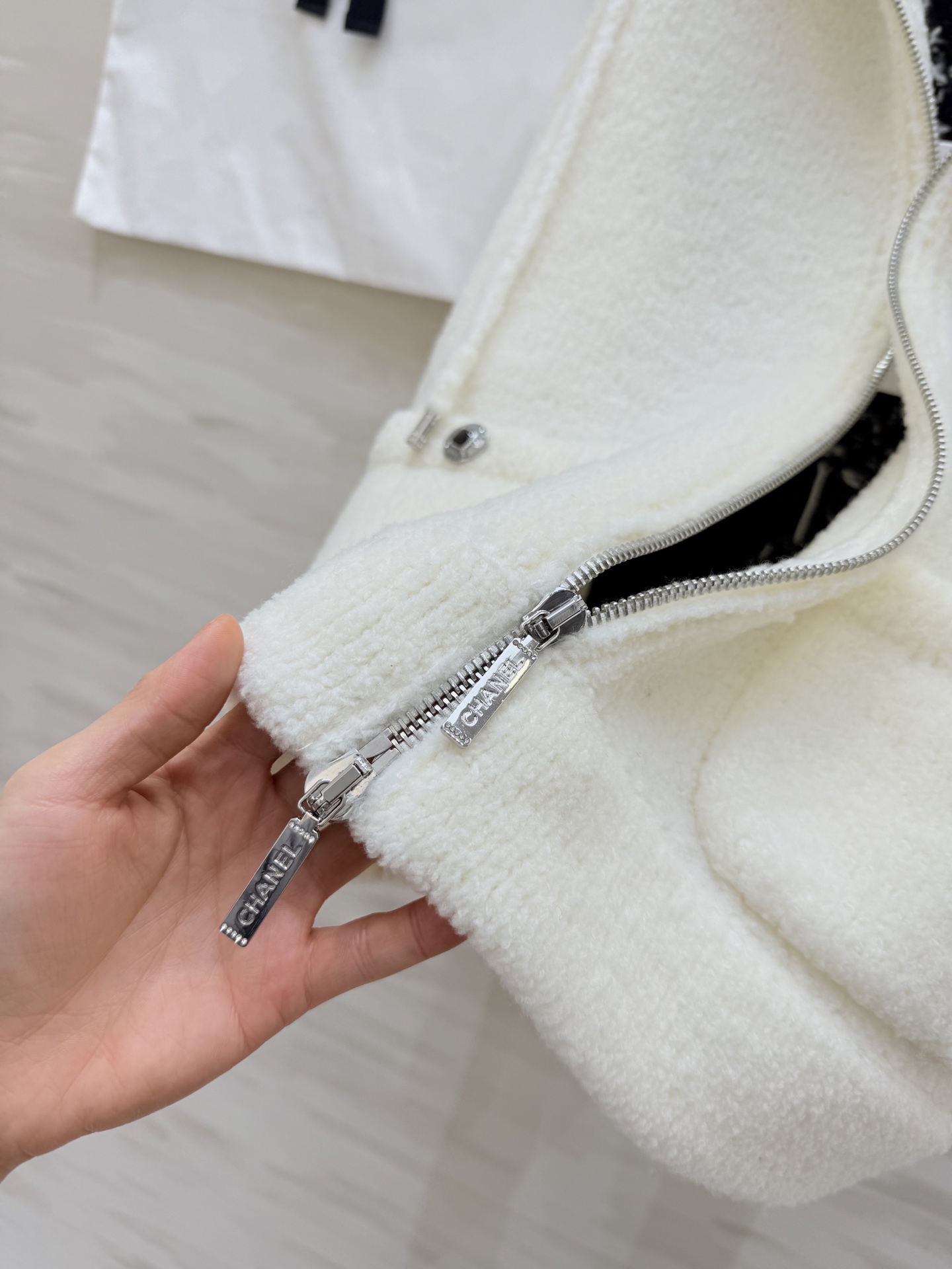 #Chane♡²⁵N 滑雪系列 连帽绒感针织外套 原版开发 高品质定制 现货首发size：36/38/4