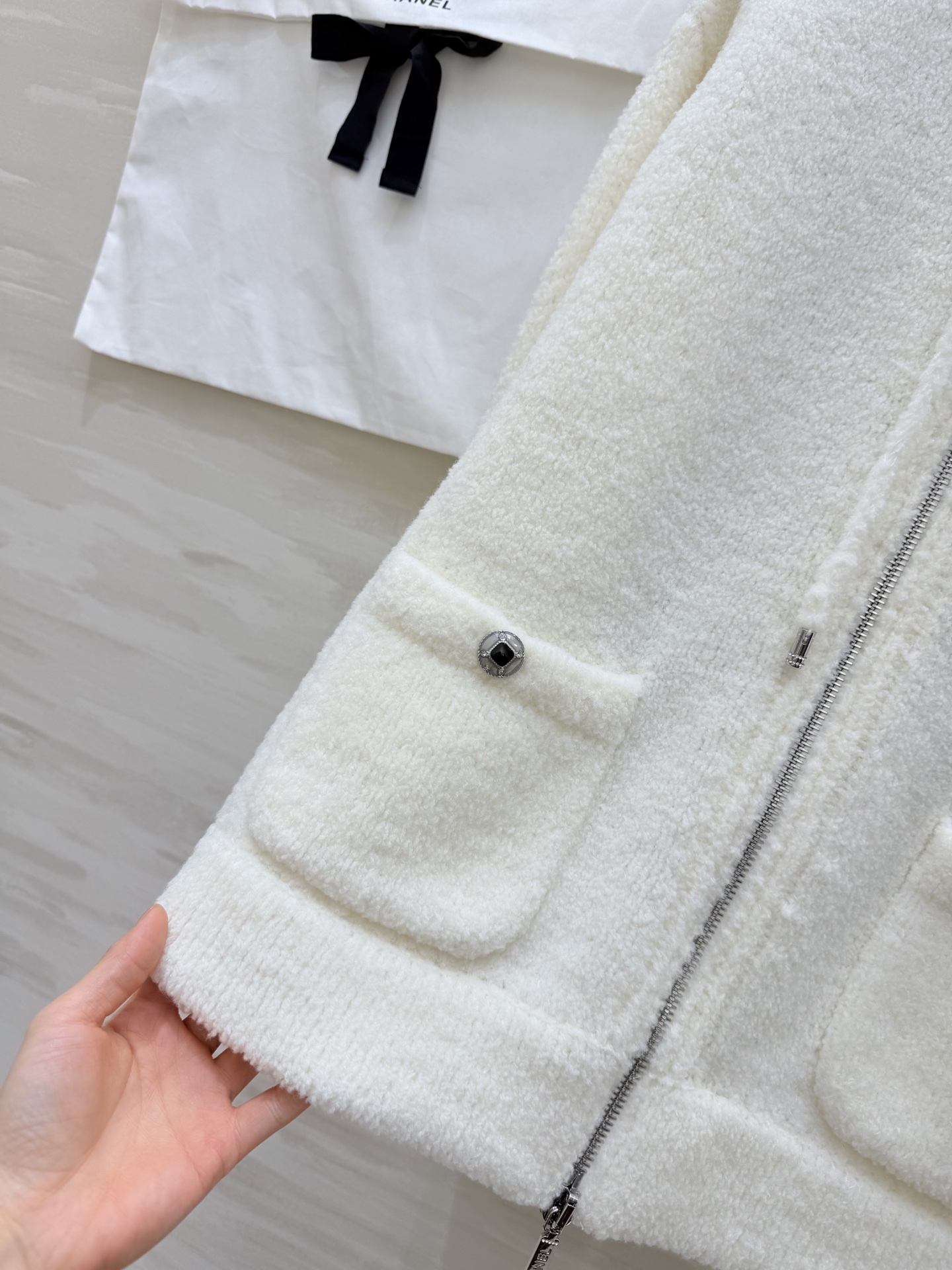 #Chane♡²⁵N 滑雪系列 连帽绒感针织外套 原版开发 高品质定制 现货首发size：36/38/4