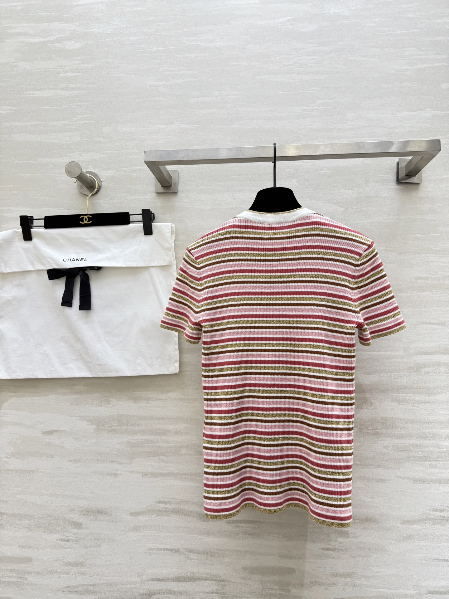 #Chane♡²⁶C 纽扣开合条纹针织衫 原版开发 高品质定制 现货首发size：36/38/40（）