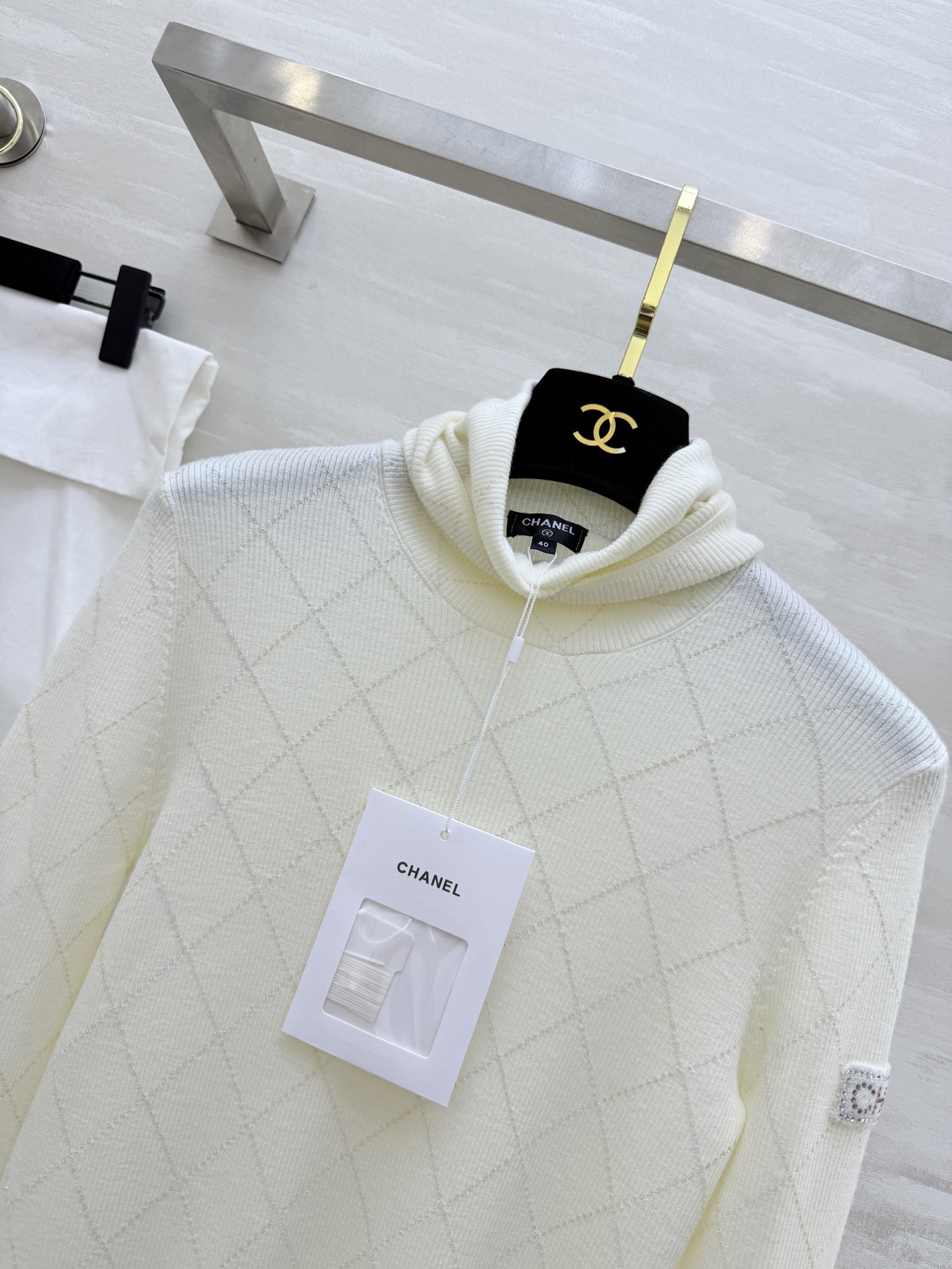 #Chane♡²⁵N 滑雪系列 高领长袖打底 原版定制纱线 采用18针挂毛工艺 织物里添加超细金银丝 才