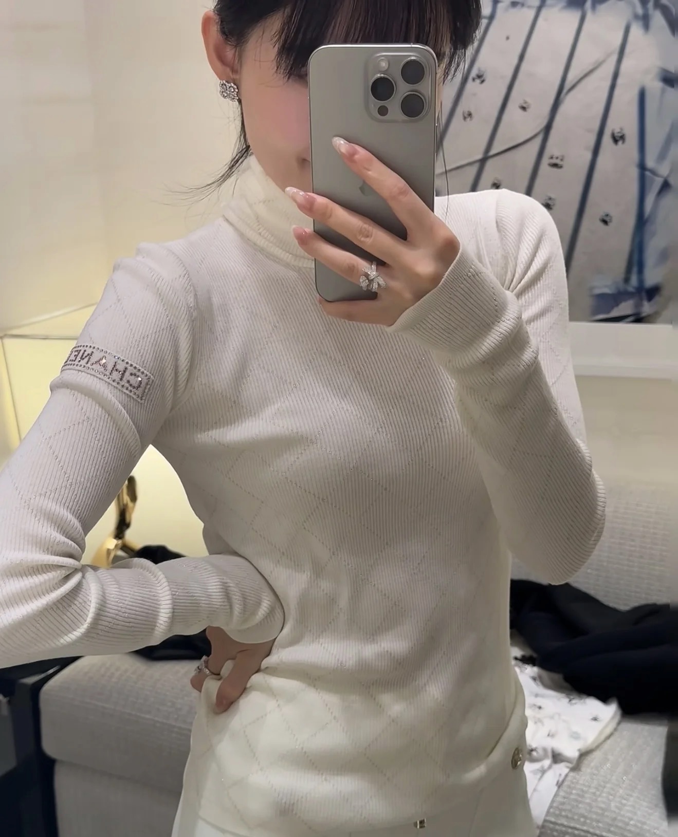 NO:684065,,,19860909,,,Women's clothing