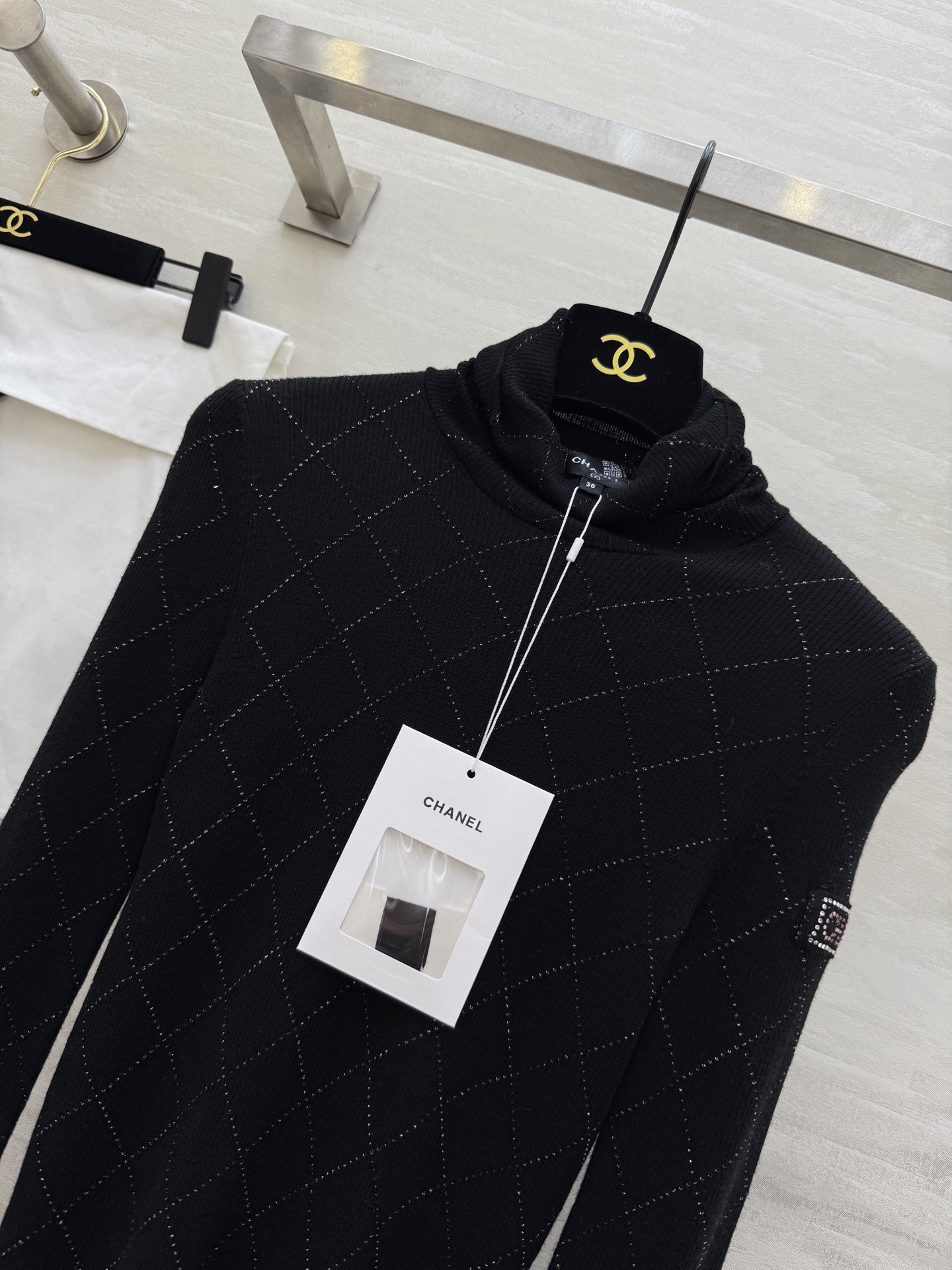 #Chane♡²⁵N 滑雪系列 高领长袖打底 原版定制纱线 采用18针挂毛工艺 织物里添加超细金银丝 才