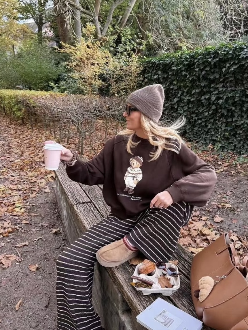 NO:684883,,,19860909,,,Women's clothing