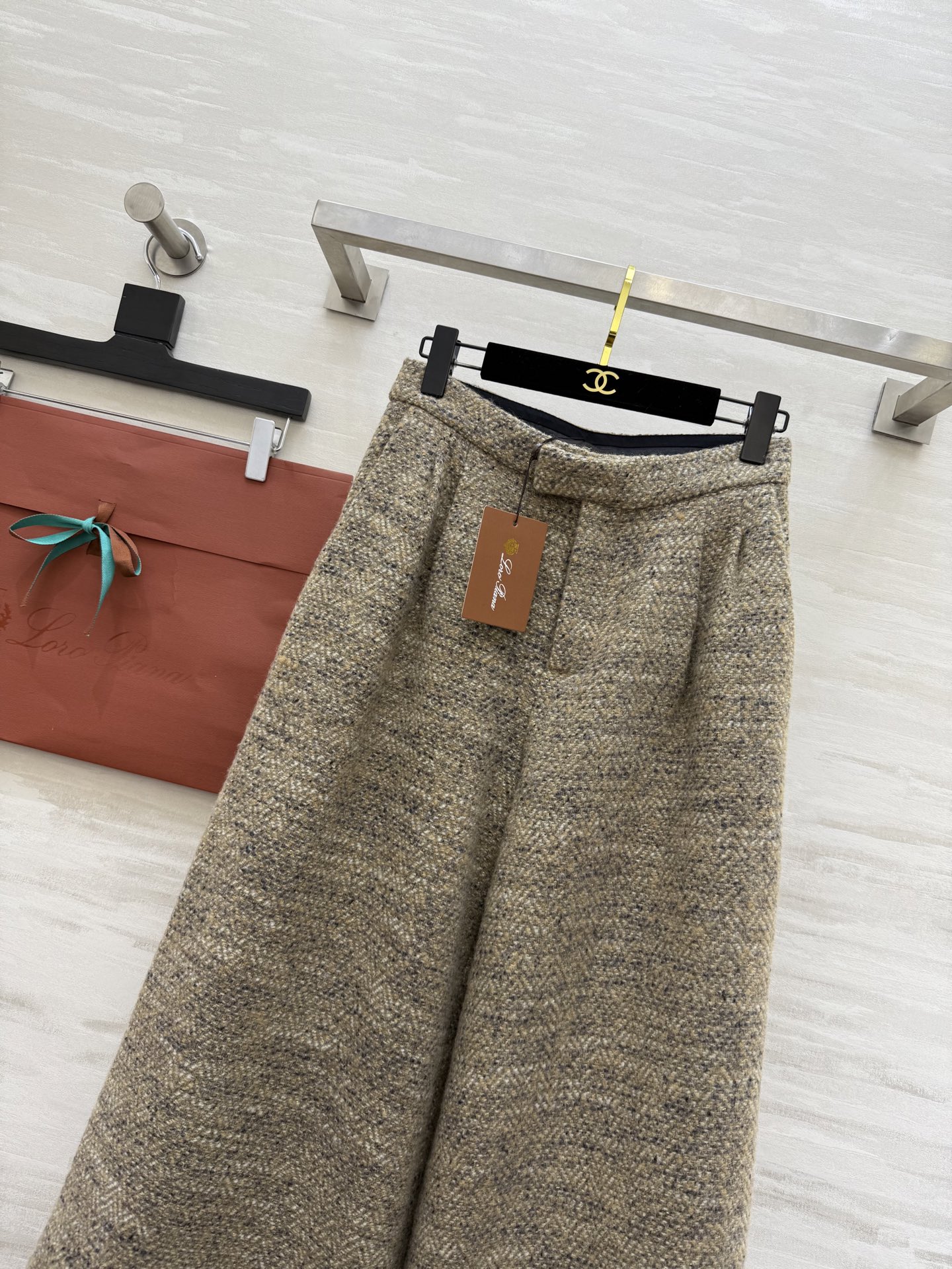 Loro Pian♡²⁶新款 羊驼毛阔腿裤 高品质定制 现货首发size：S/M/L（s码腰围：66，臀