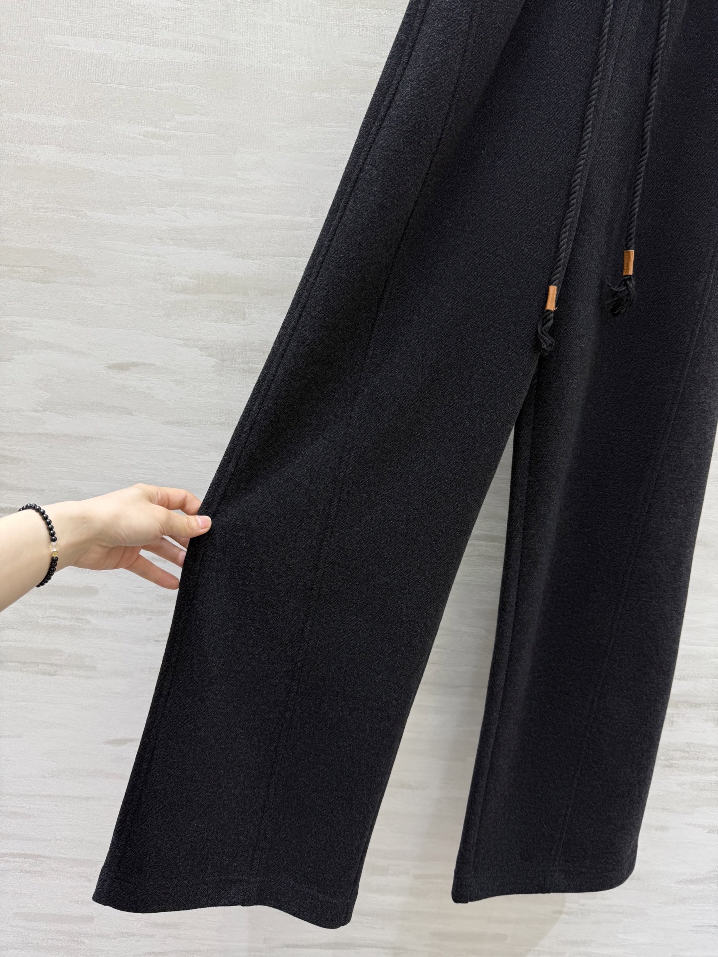 #Loew♡²⁶新款 羊毛直筒裤 无敌好裤型 高品质定制 现货首发size：26/27/28/29/30