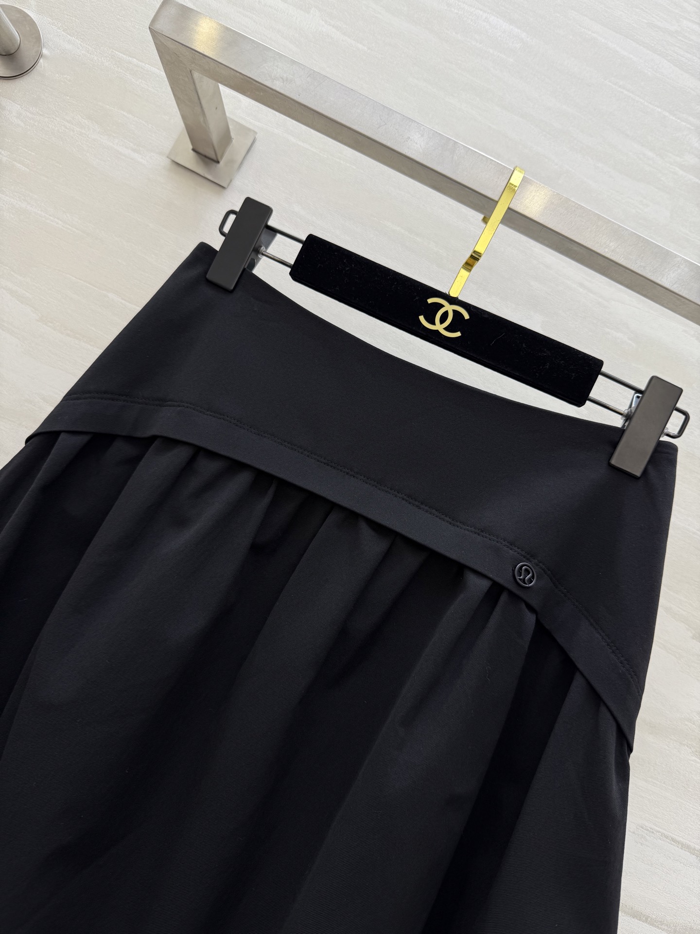 #Moncle²⁶新款 花苞式半身裙 高品质定制 现货首发size：26/27/28/29/30（26码