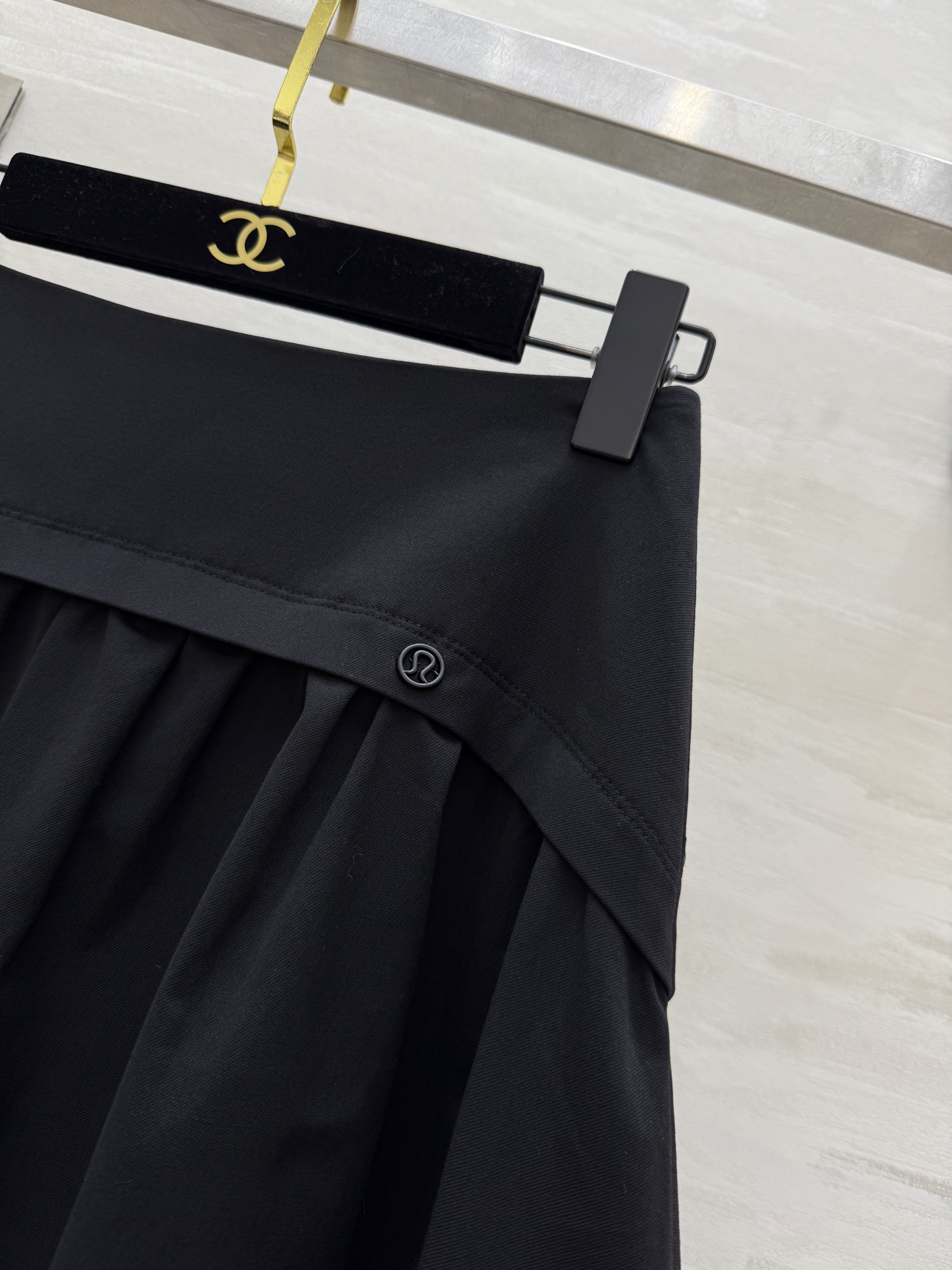 #Moncle²⁶新款 花苞式半身裙 高品质定制 现货首发size：26/27/28/29/30（26码