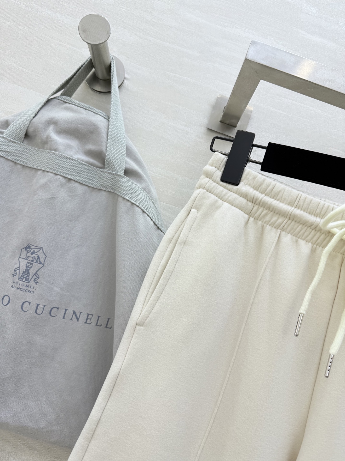 Brunello Cucinell♡拉链卫衣套装 简约宽松设计 棉质面料 柔软舒适 适合日常或休闲场合穿