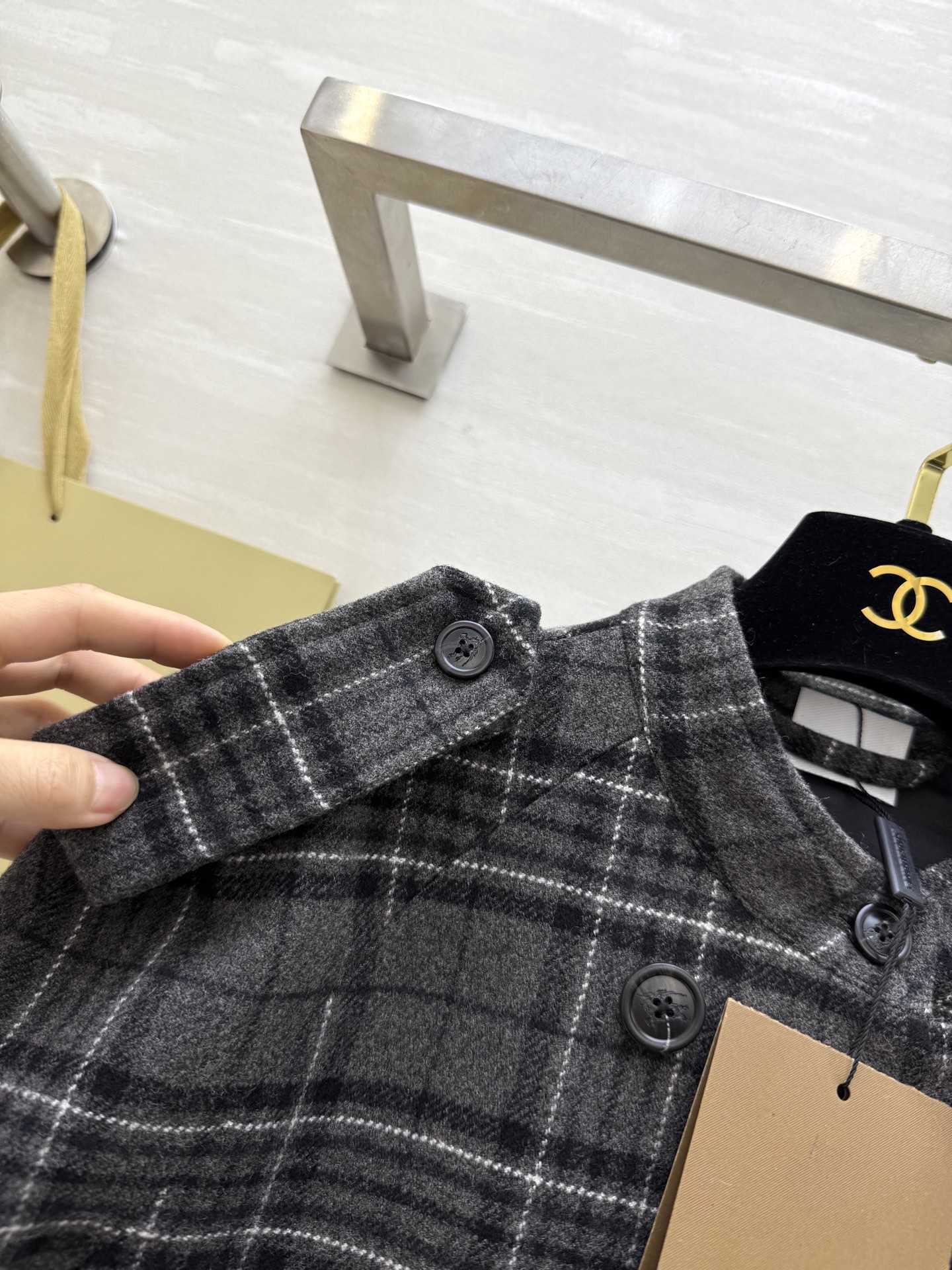 #Burberr♡²⁶早春新款 英伦风格纹斗篷式外套 高品质定制 现货首发size：S/M/L（s码胸围