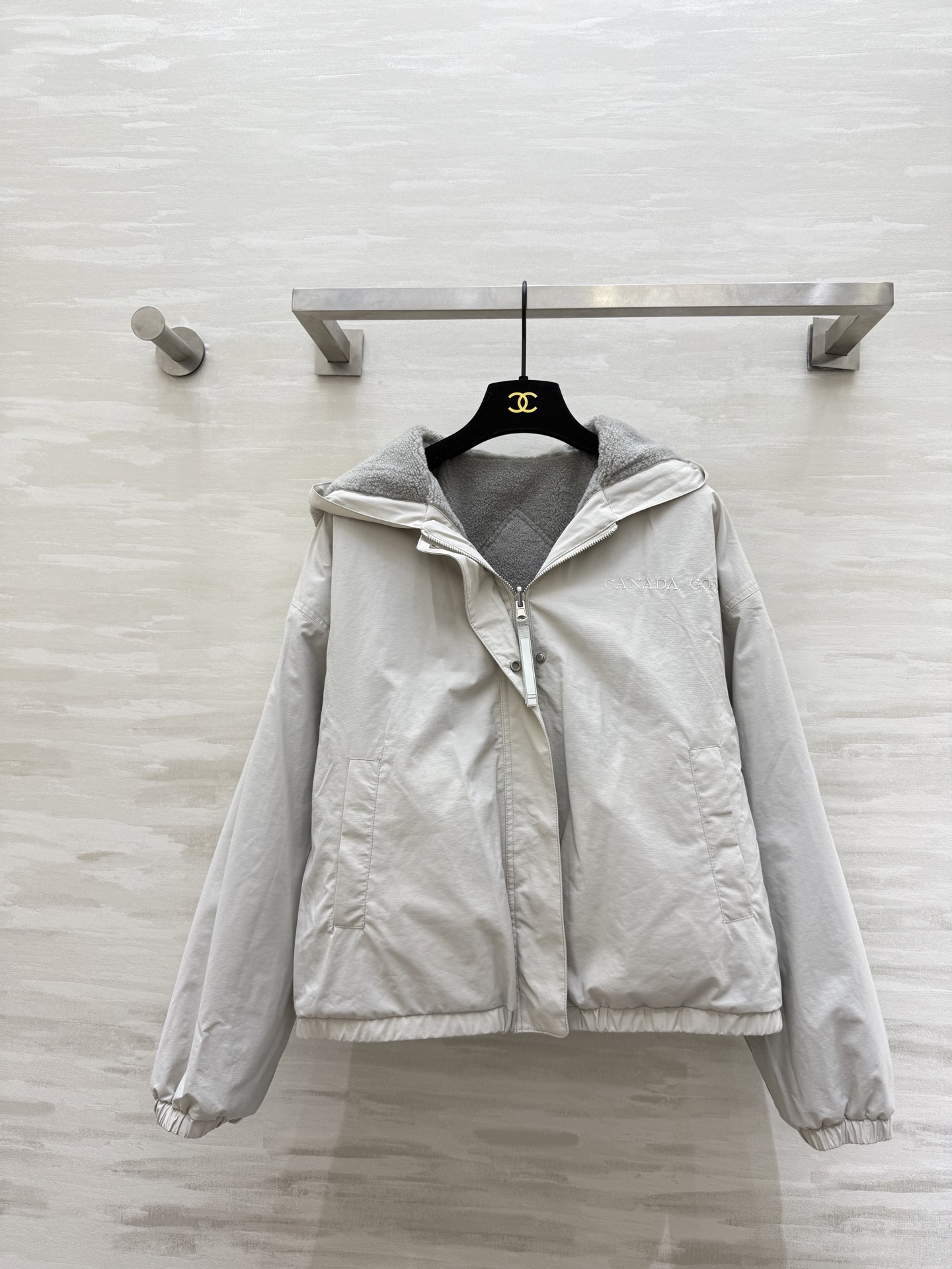 Canada Goose 女士新款 Alberni双面抓绒夹克✔️ 一面一风格，轻松反转不同场景✔️ 告