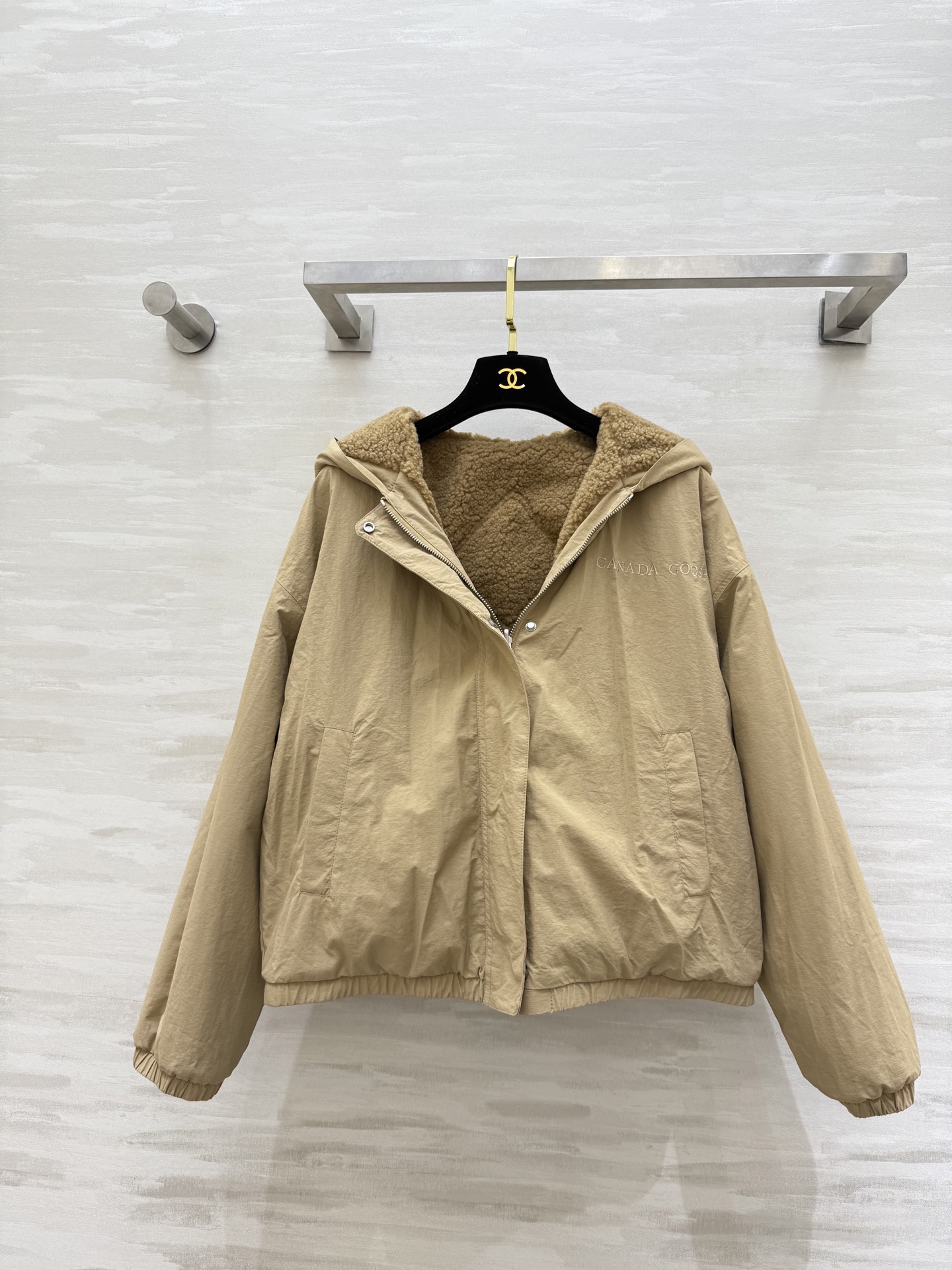 Canada Goose 女士新款 Alberni双面抓绒夹克✔️ 一面一风格，轻松反转不同场景✔️ 告