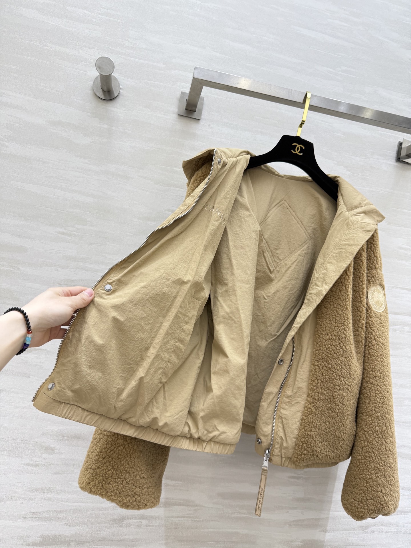 Canada Goose 女士新款 Alberni双面抓绒夹克✔️ 一面一风格，轻松反转不同场景✔️ 告