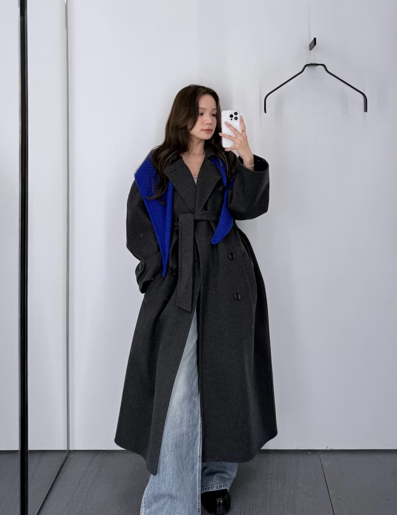 NO:687153,,,19860909,,,Women's clothing