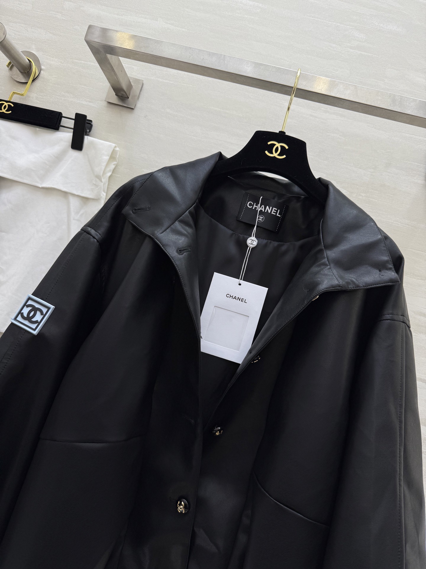 #Chane♡新款 中古系列 环保皮立领外套 高品质定制 现货首发size：36/38/40（38肩宽：