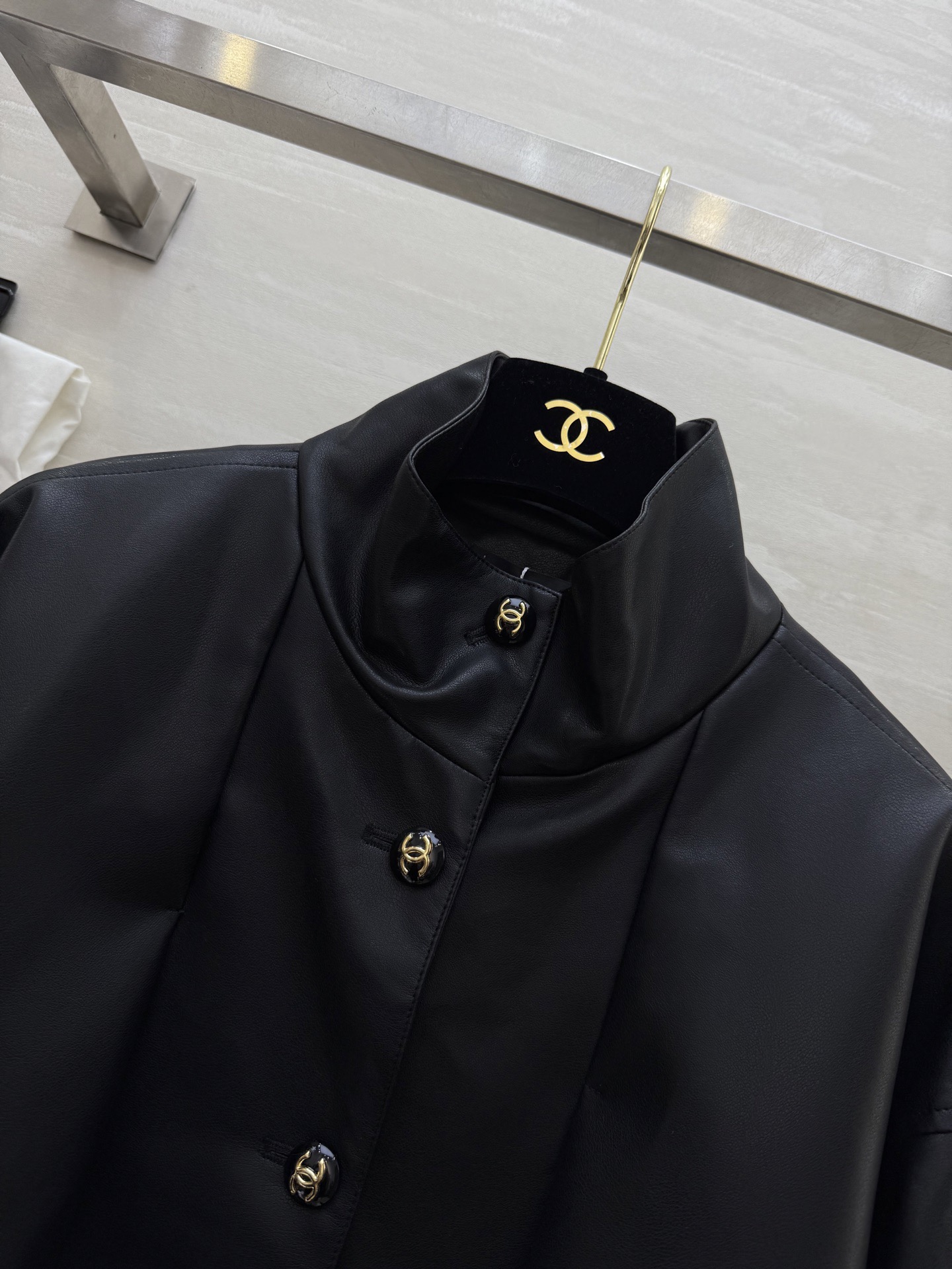 #Chane♡新款 中古系列 环保皮立领外套 高品质定制 现货首发size：36/38/40（38肩宽：