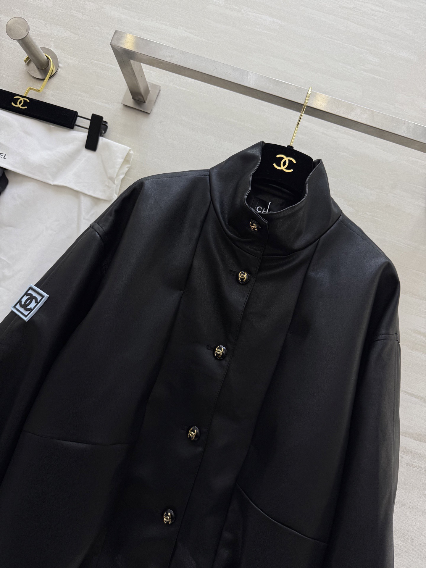 #Chane♡新款 中古系列 环保皮立领外套 高品质定制 现货首发size：36/38/40（38肩宽：