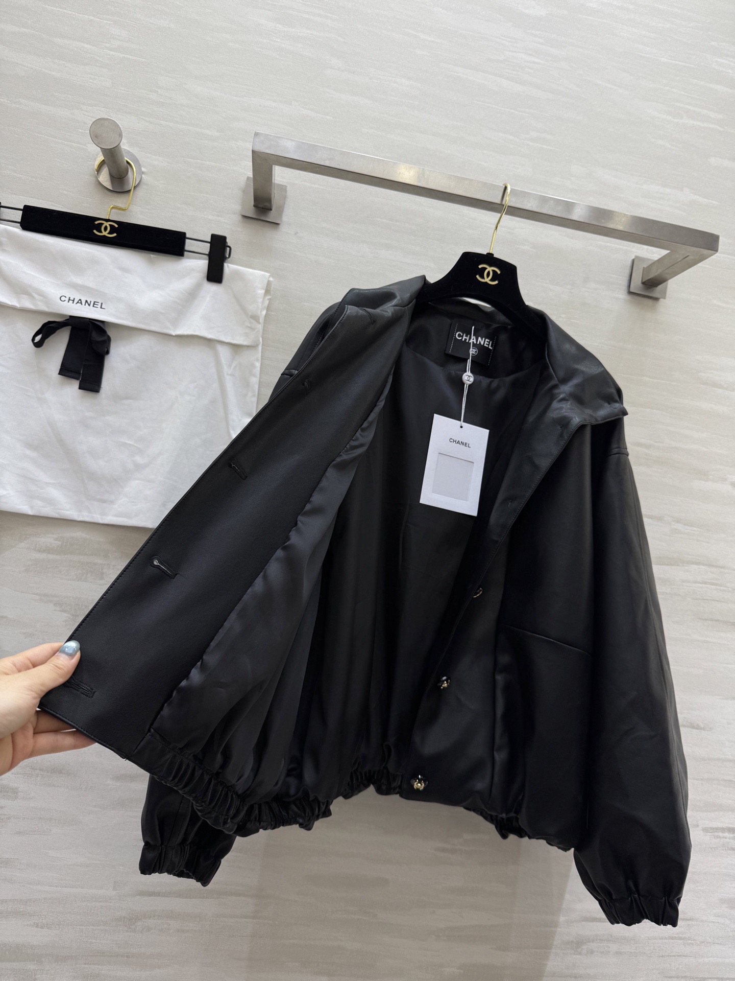 #Chane♡新款 中古系列 环保皮立领外套 高品质定制 现货首发size：36/38/40（38肩宽：