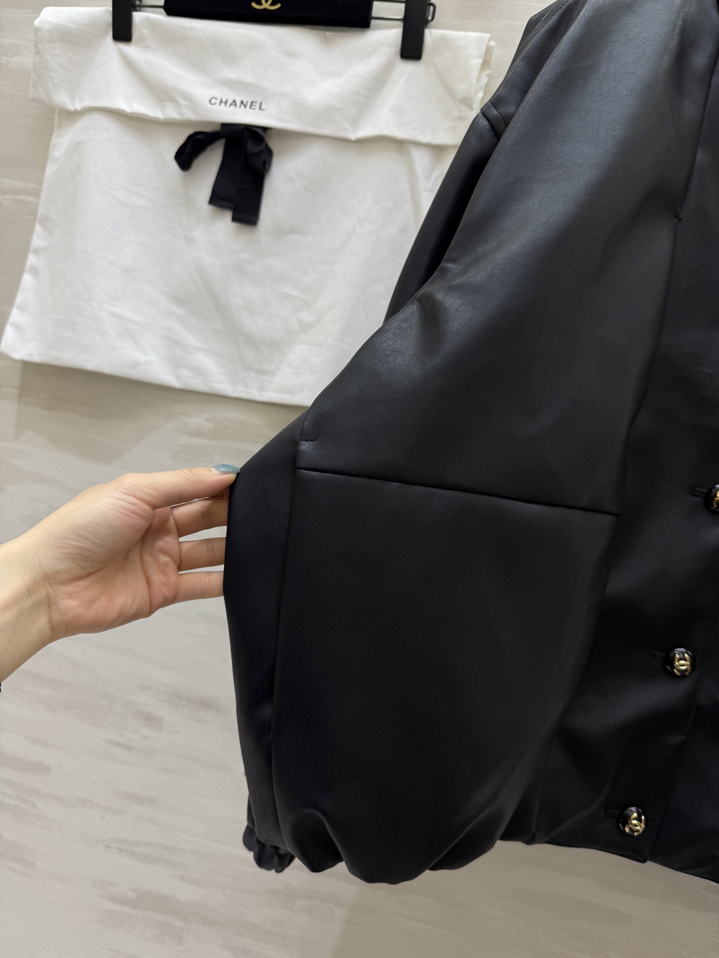 #Chane♡新款 中古系列 环保皮立领外套 高品质定制 现货首发size：36/38/40（38肩宽：