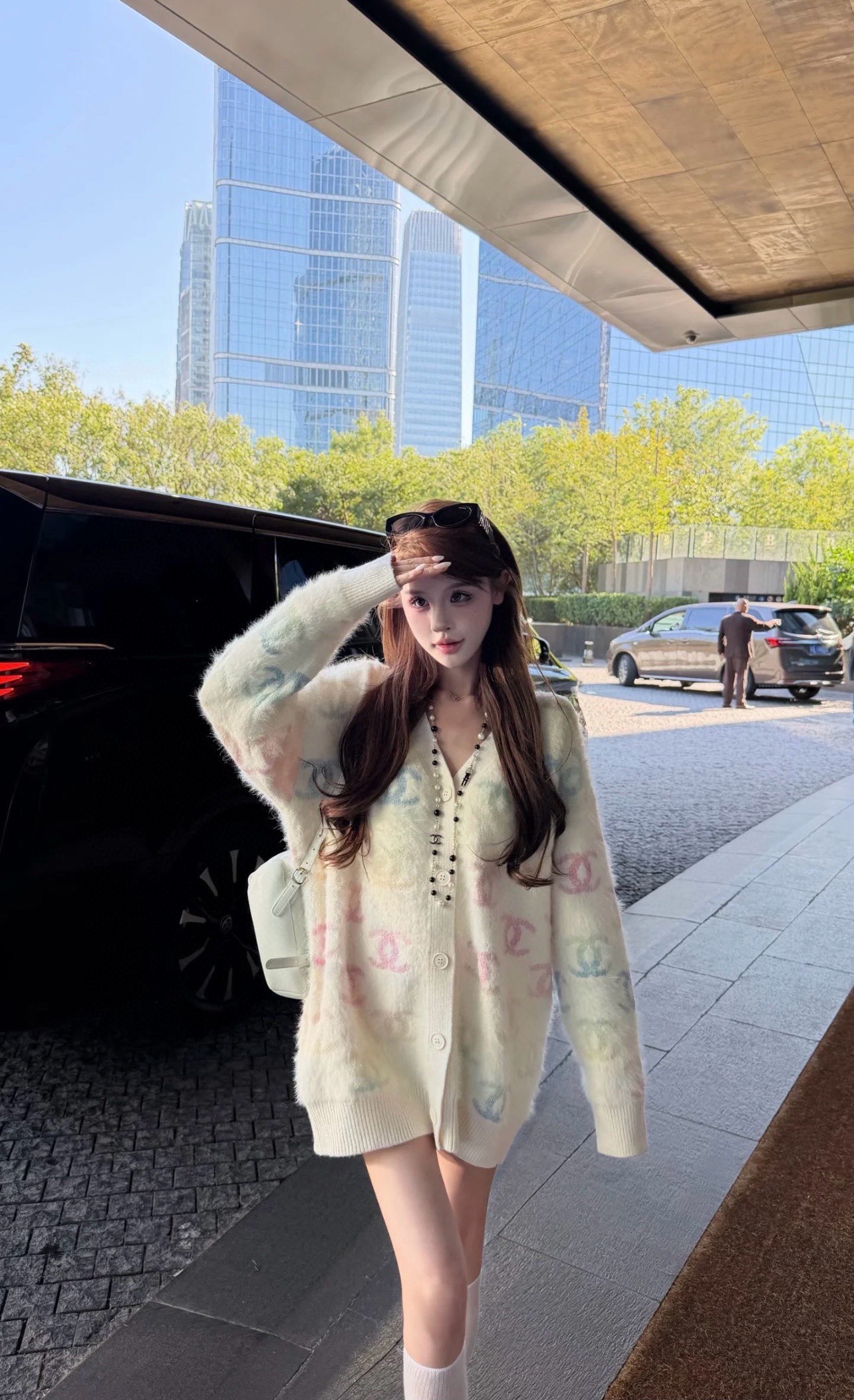 NO:689365,Xiaoxiang's colorful double-C sweater is so plush and comfortable!  So beautiful and gentle!  ,Chanel-clothing,chanel,sweaters,19860909小香彩色双C毛衣 毛绒绒的太舒服啦！ 好好看呀 好温柔！,香奈儿-服装,chanel,sweaters,,Women's clothing